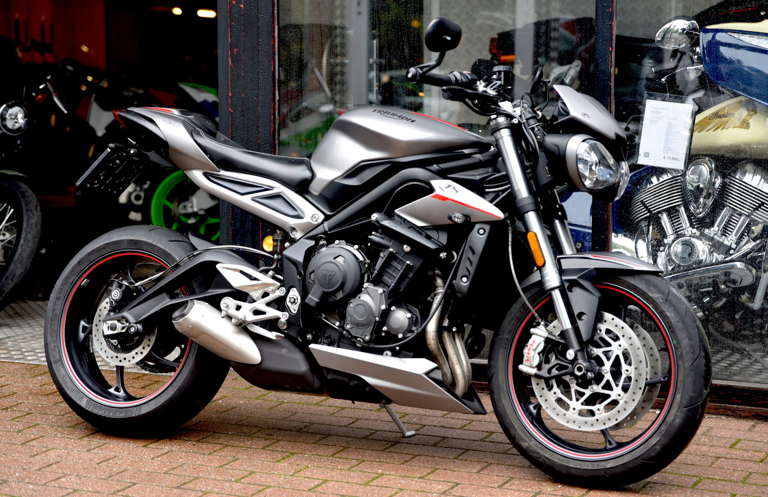 TRIUMPH 765 STREET TRIPLE RS