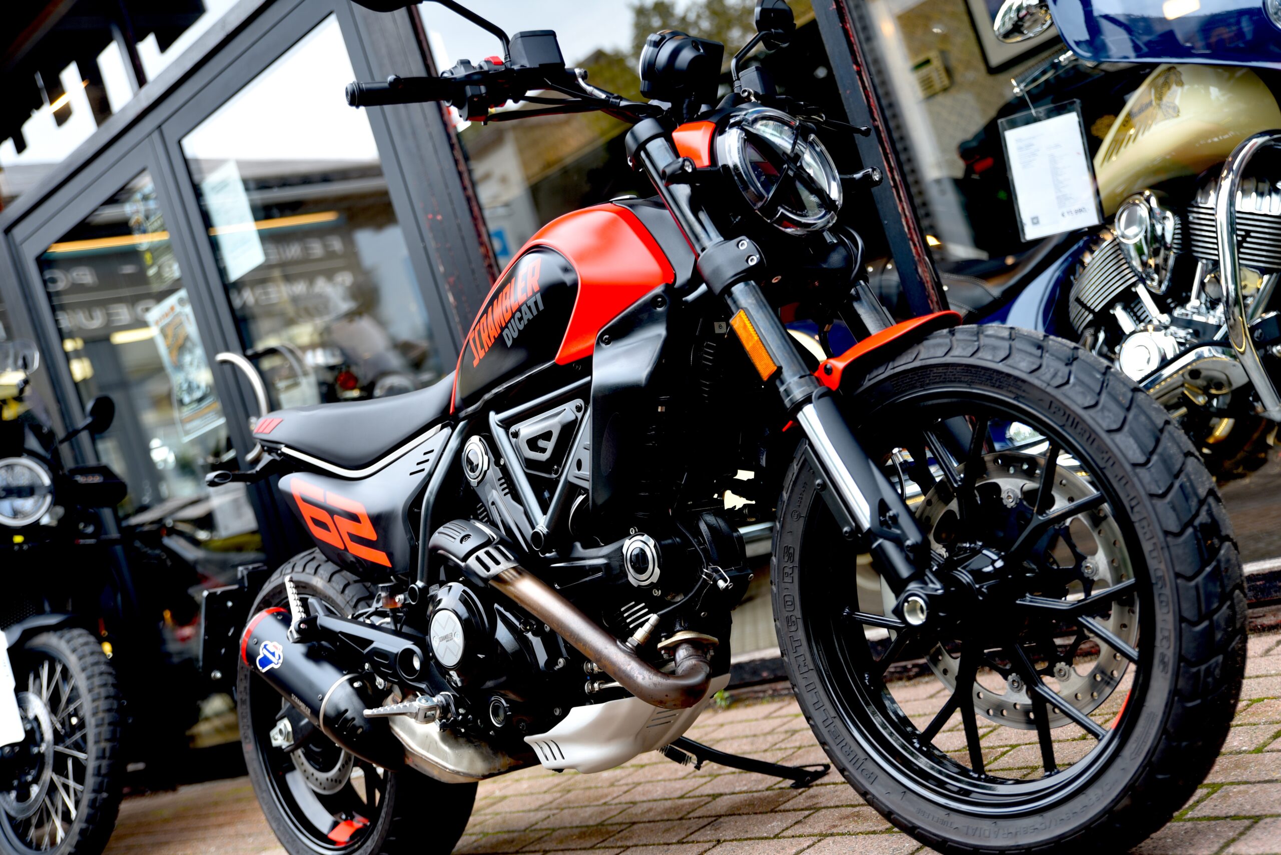 DUCATI SCRAMBLER 800 FULL THROTTLE – Image 5