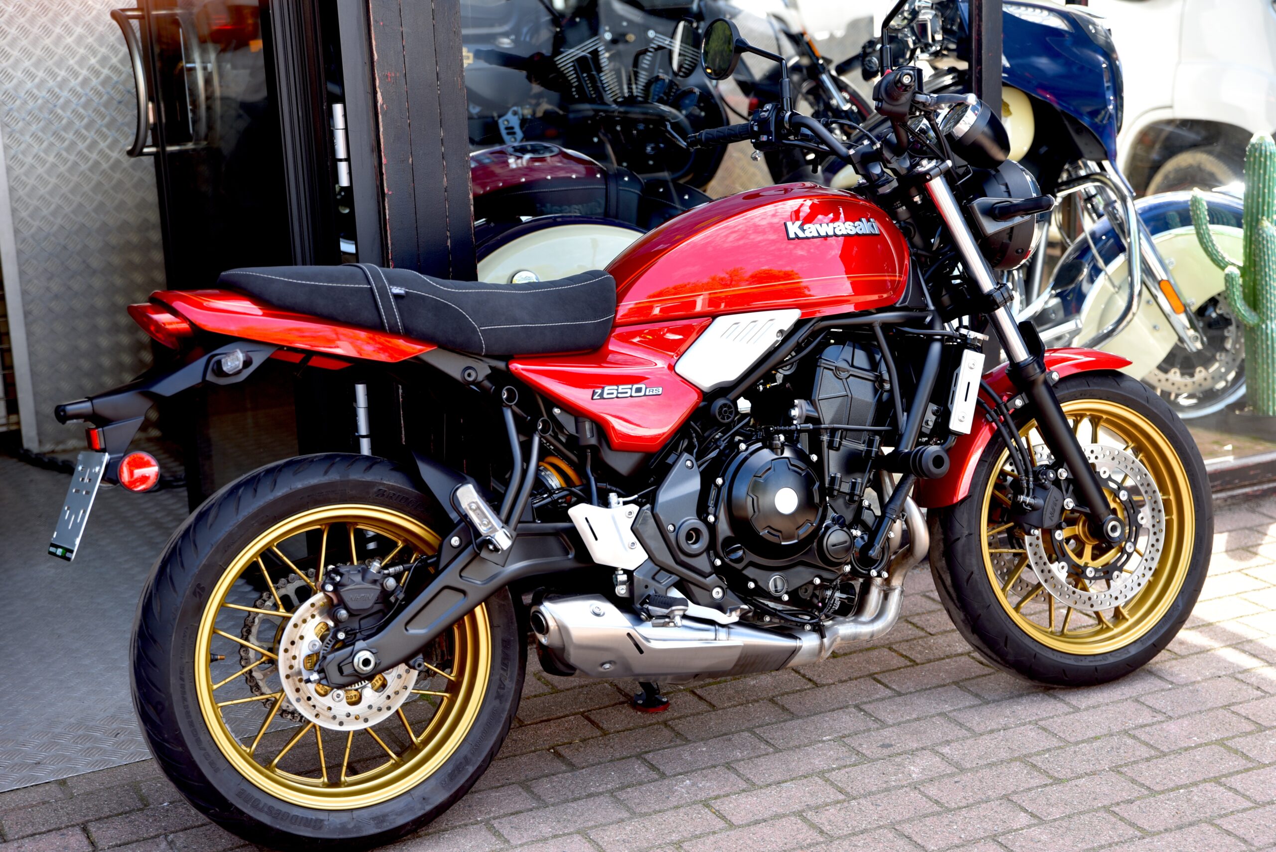 KAWASAKI Z 650 RS OHLINS (TVAC) – Image 3
