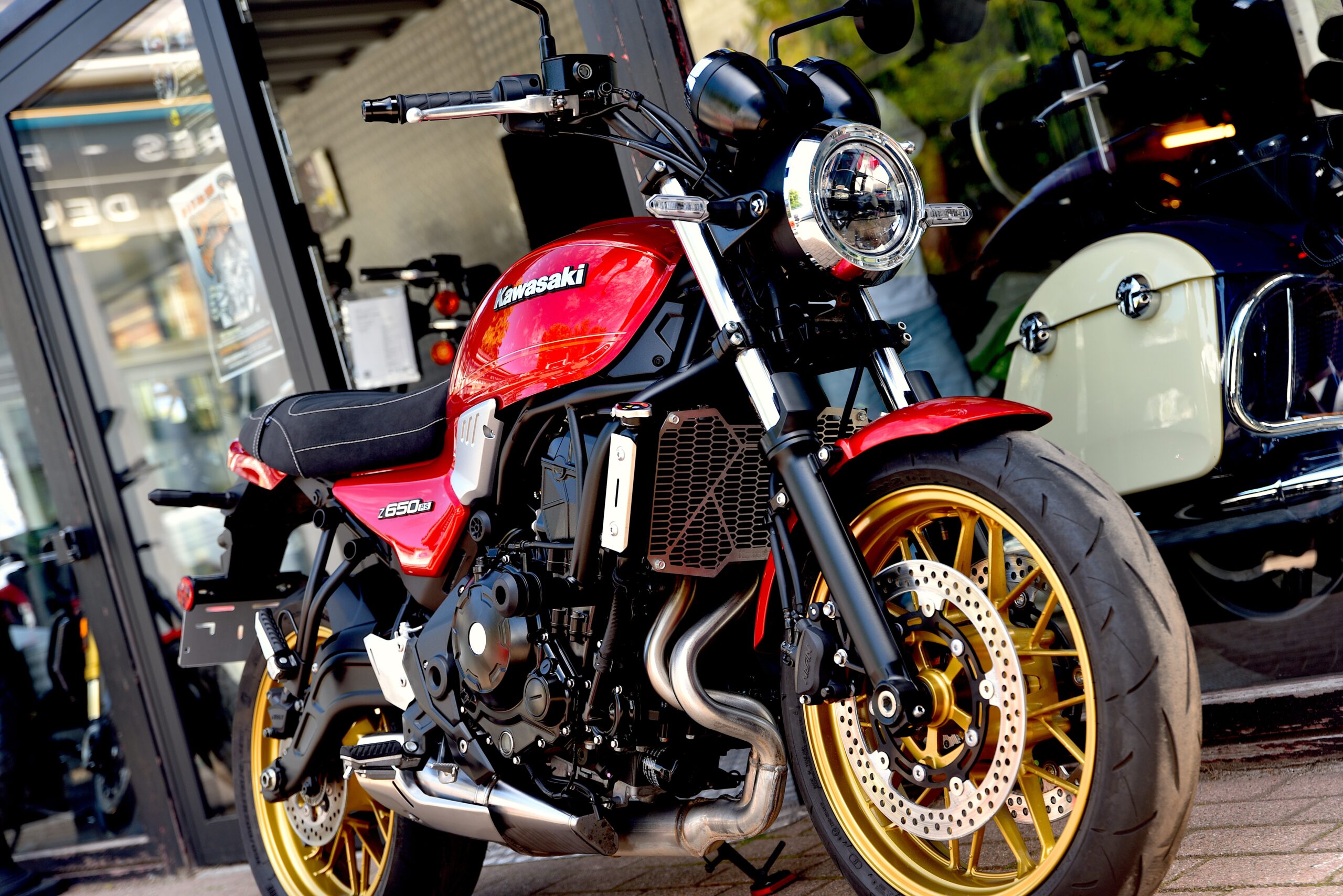 KAWASAKI Z 650 RS OHLINS (TVAC) – Image 5