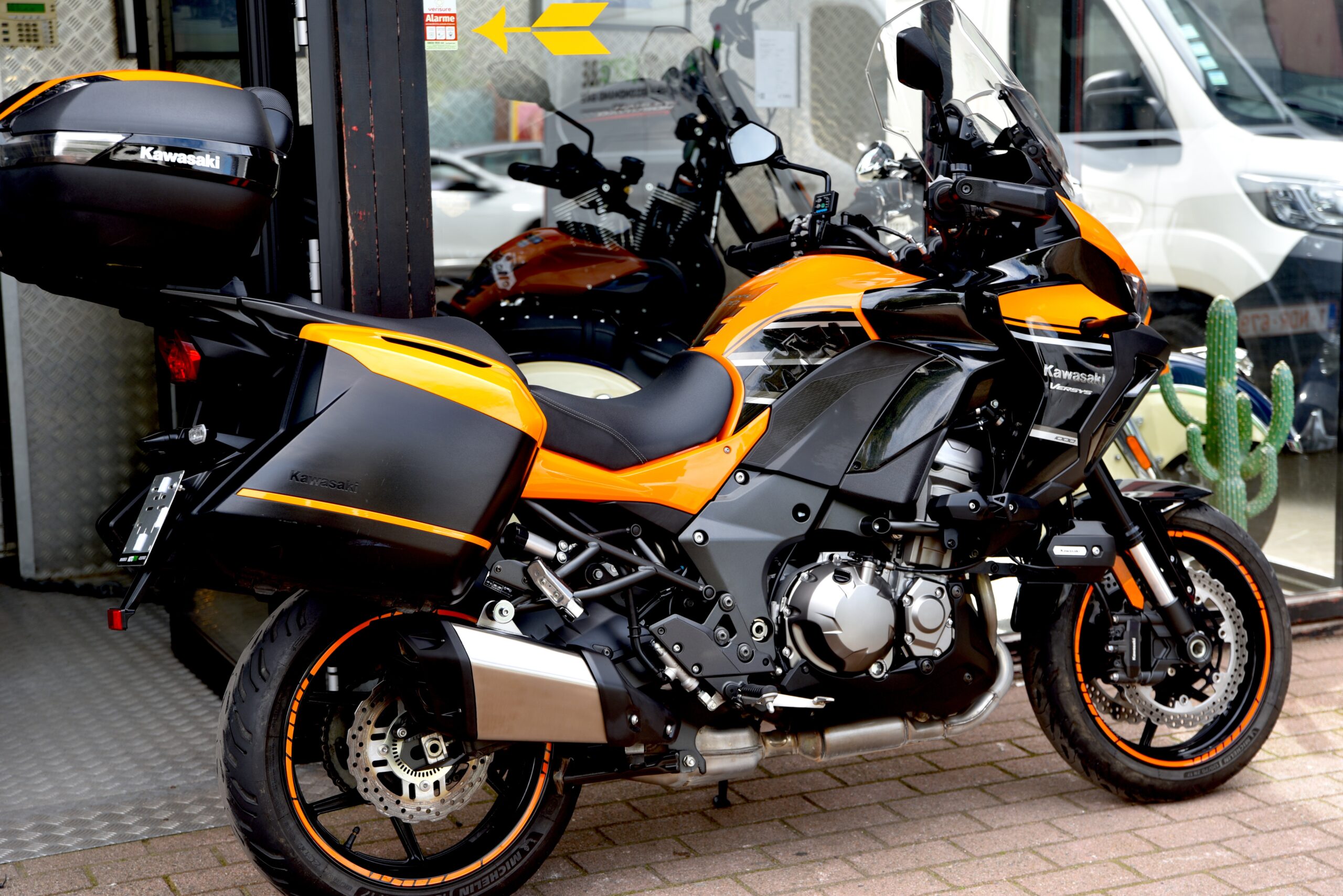 KAWASAKI VERSYS 1000 GRAND TOURER – Image 3