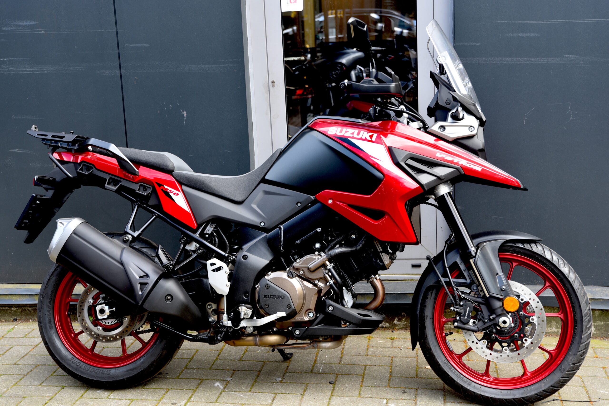 SUZUKI DL 1050 V-STROM – Image 2