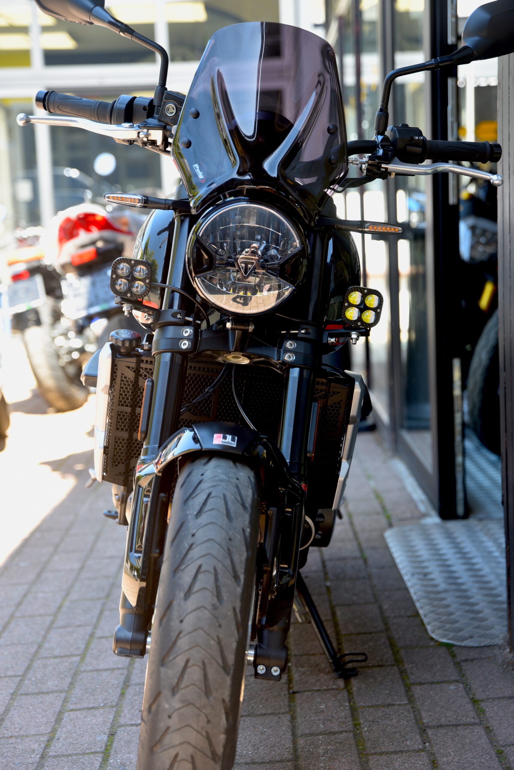 TRIUMPH TRIDENT 660 – Image 6