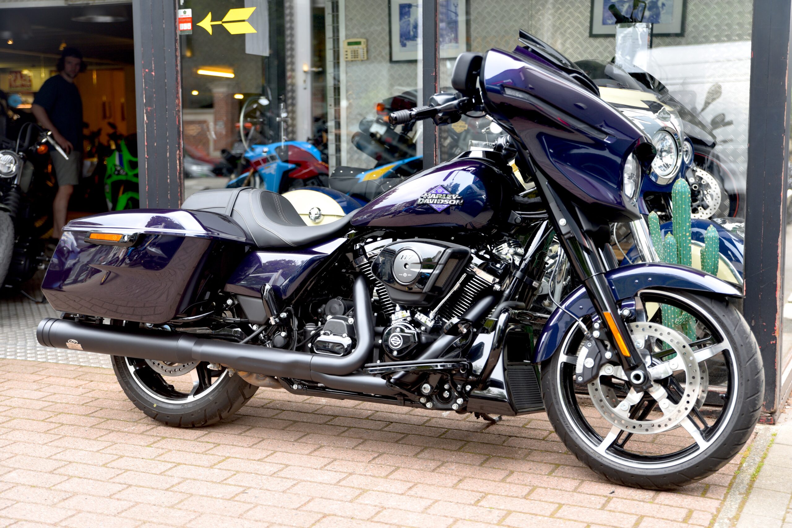 HARLEY DAVIDSON 117 STREET GLIDE