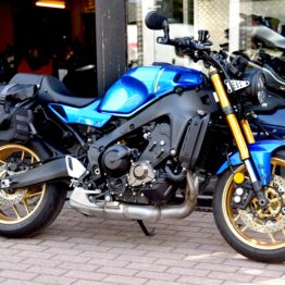 YAMAHA XSR 900