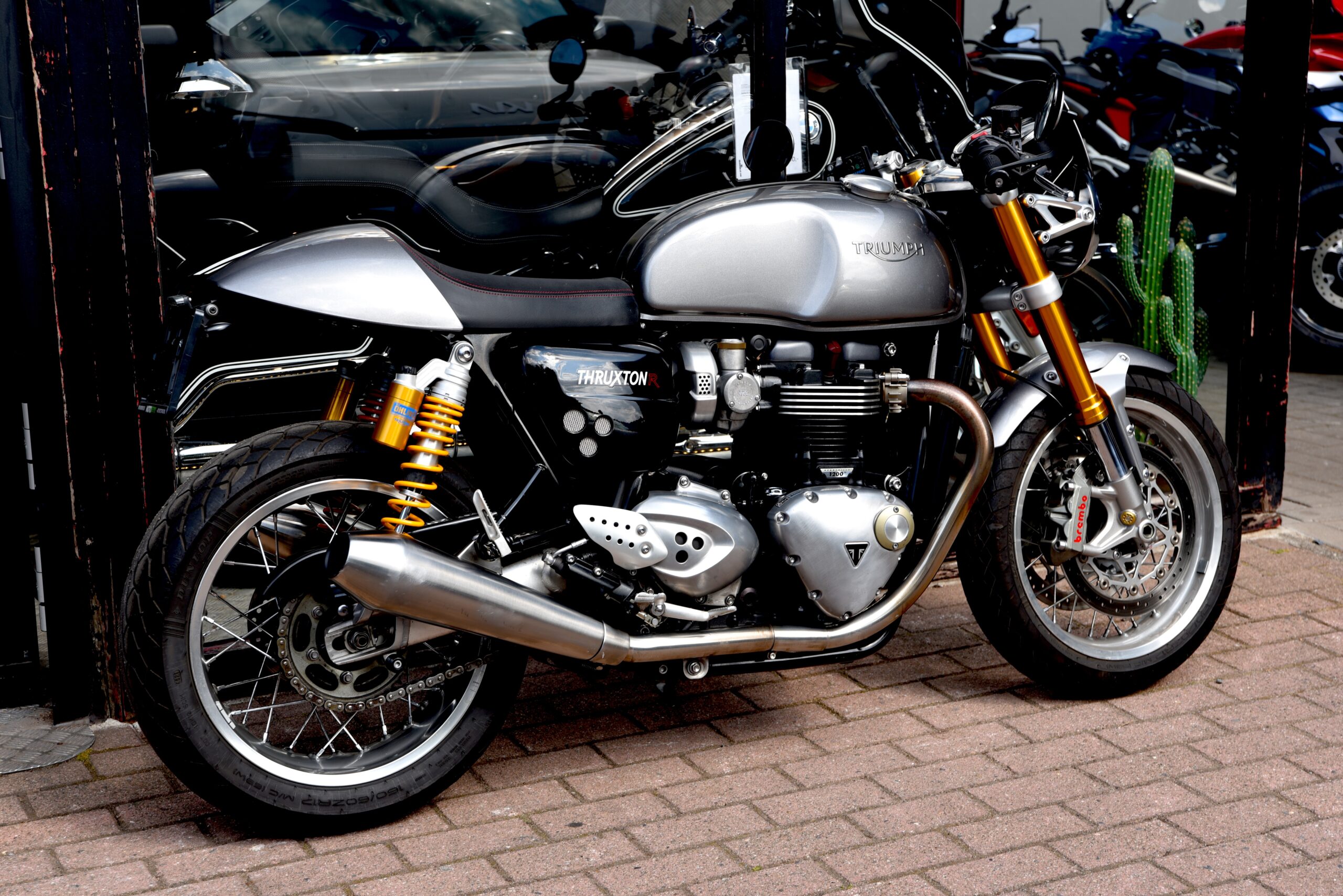 TRIUMPH THRUXTON R – Image 3