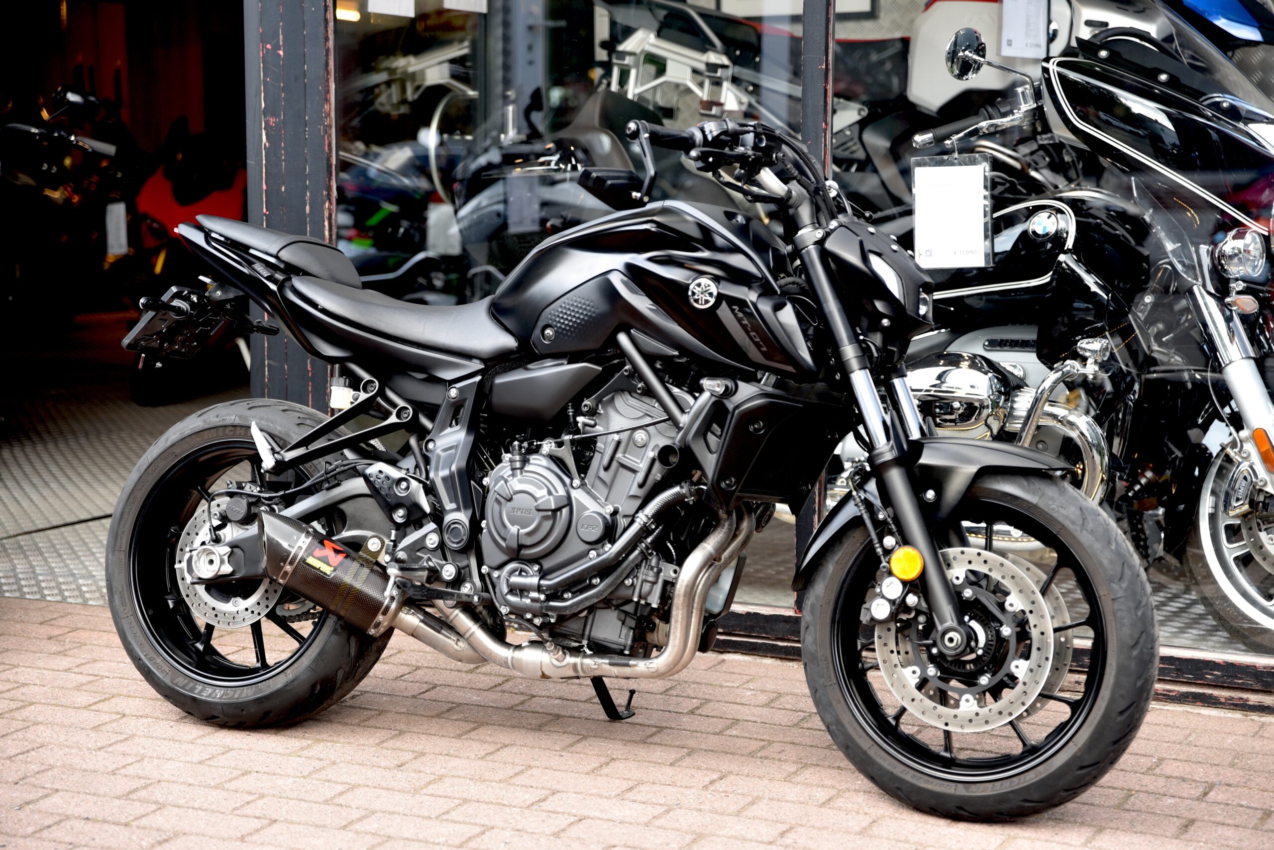 YAMAHA MT-07