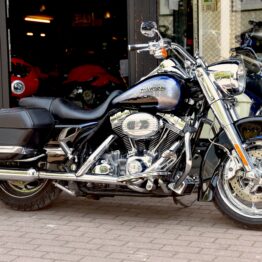 HARLEY DAVIDSON 110 CVO SCREAMIN' EAGLE ROAD KING