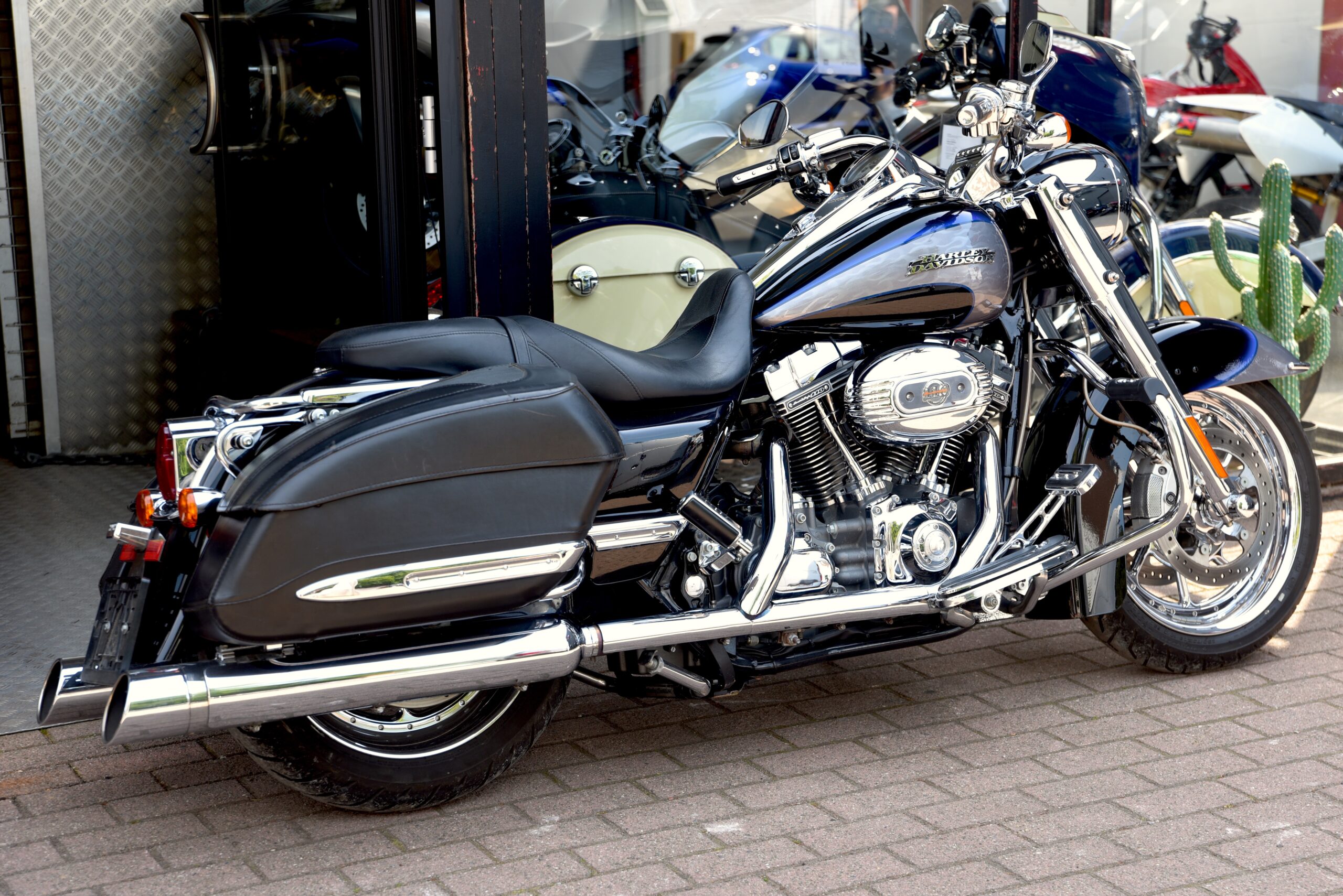 HARLEY DAVIDSON 110 CVO SCREAMIN' EAGLE ROAD KING – Image 3