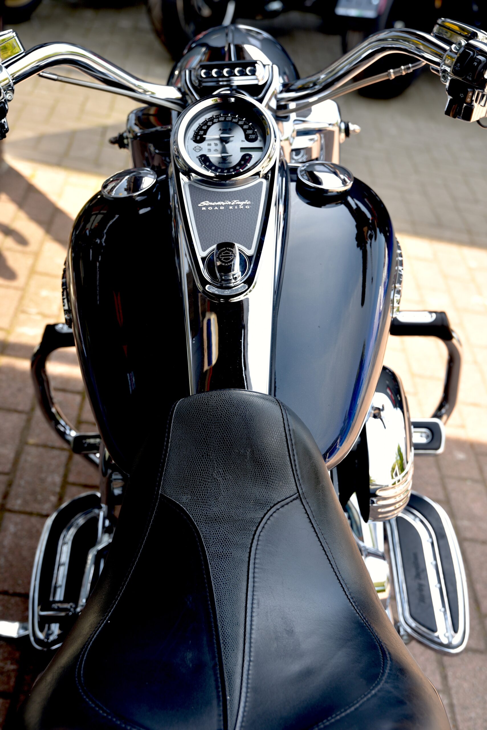 HARLEY DAVIDSON 110 CVO SCREAMIN' EAGLE ROAD KING – Image 7