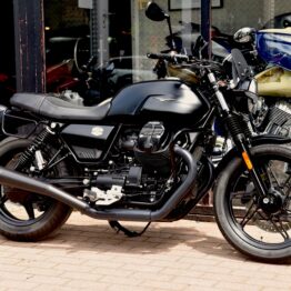 MOTO GUZZI V7 STONE