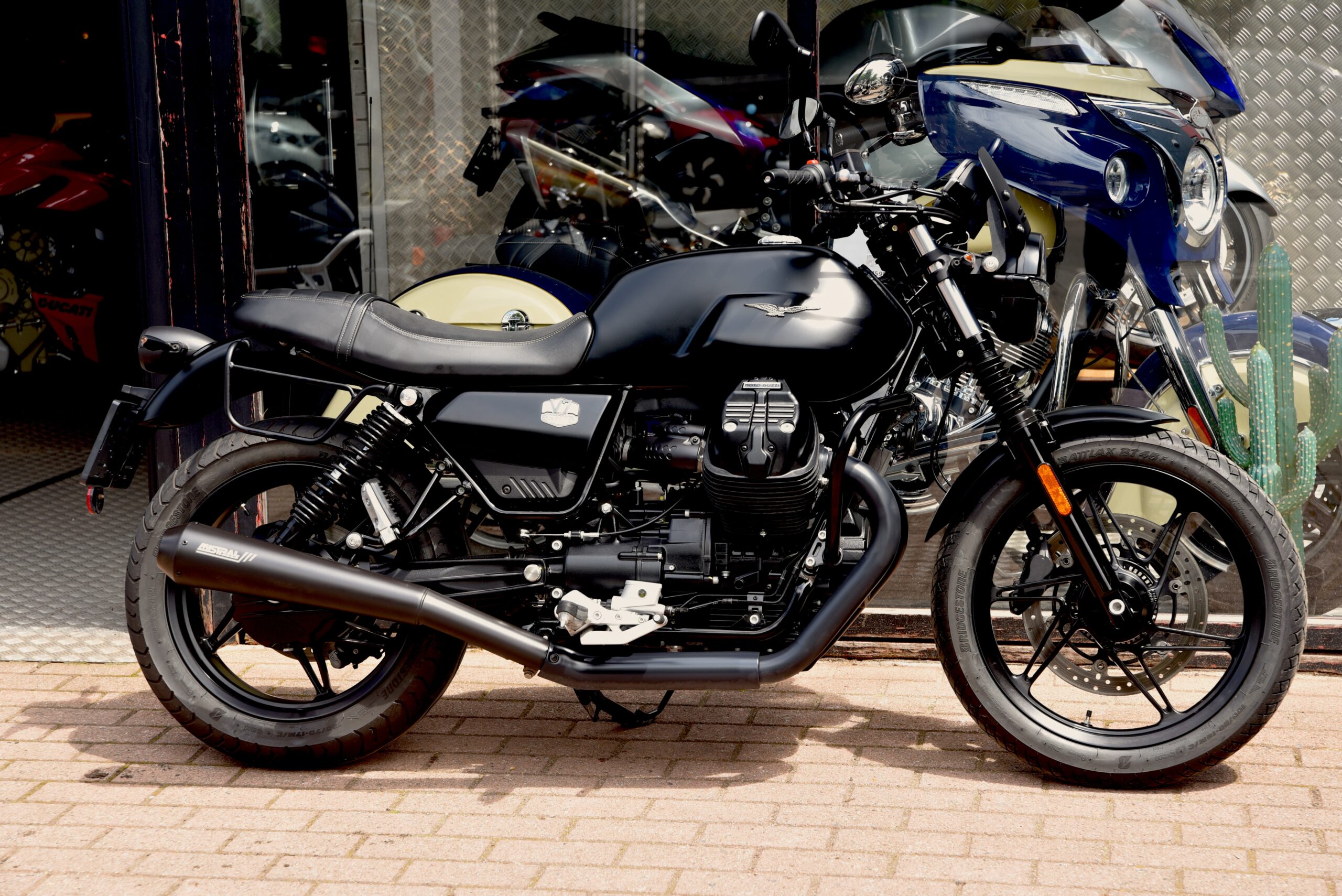 MOTO GUZZI V7 STONE – Image 2
