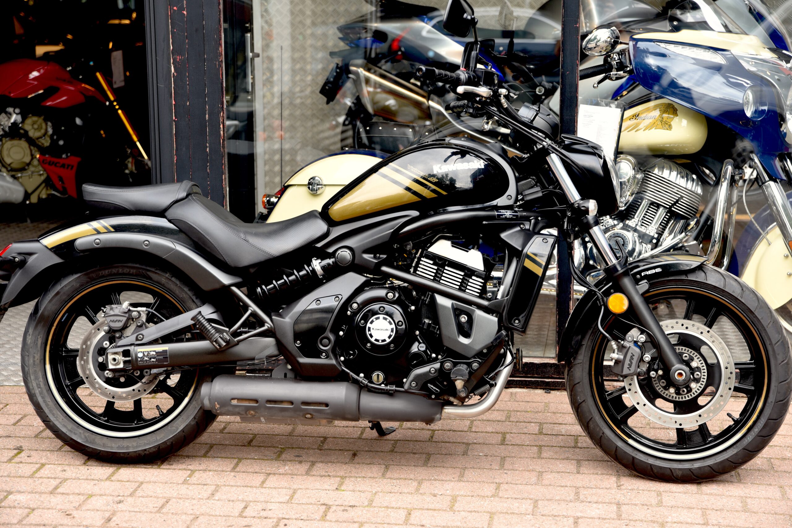 KAWASAKI VULCAN S – Image 2