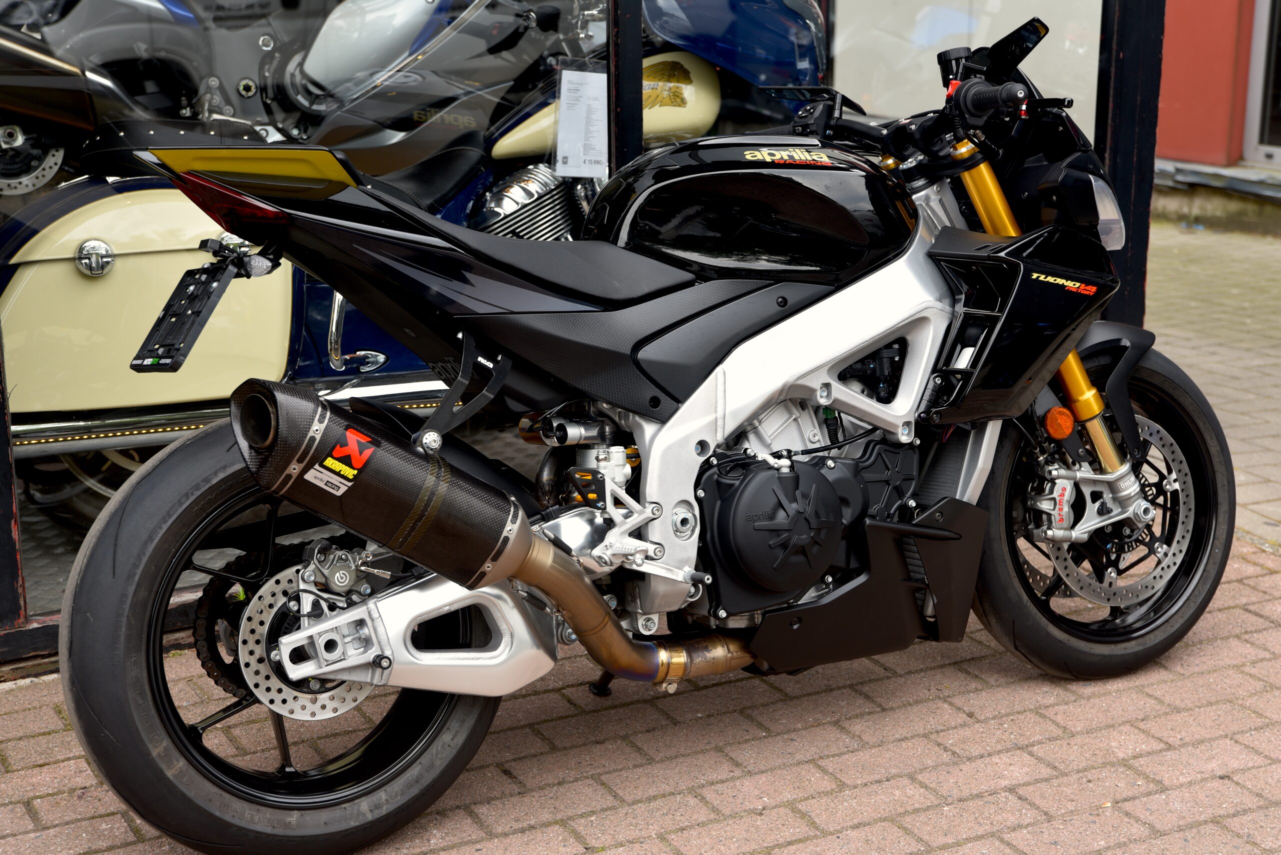 APRILIA TUONO V4 FACTORY – Image 3