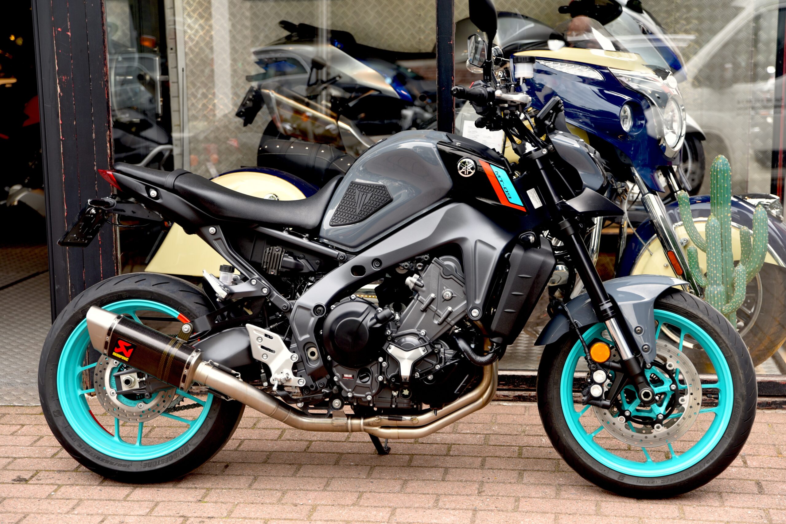 YAMAHA MT-09 – Image 2