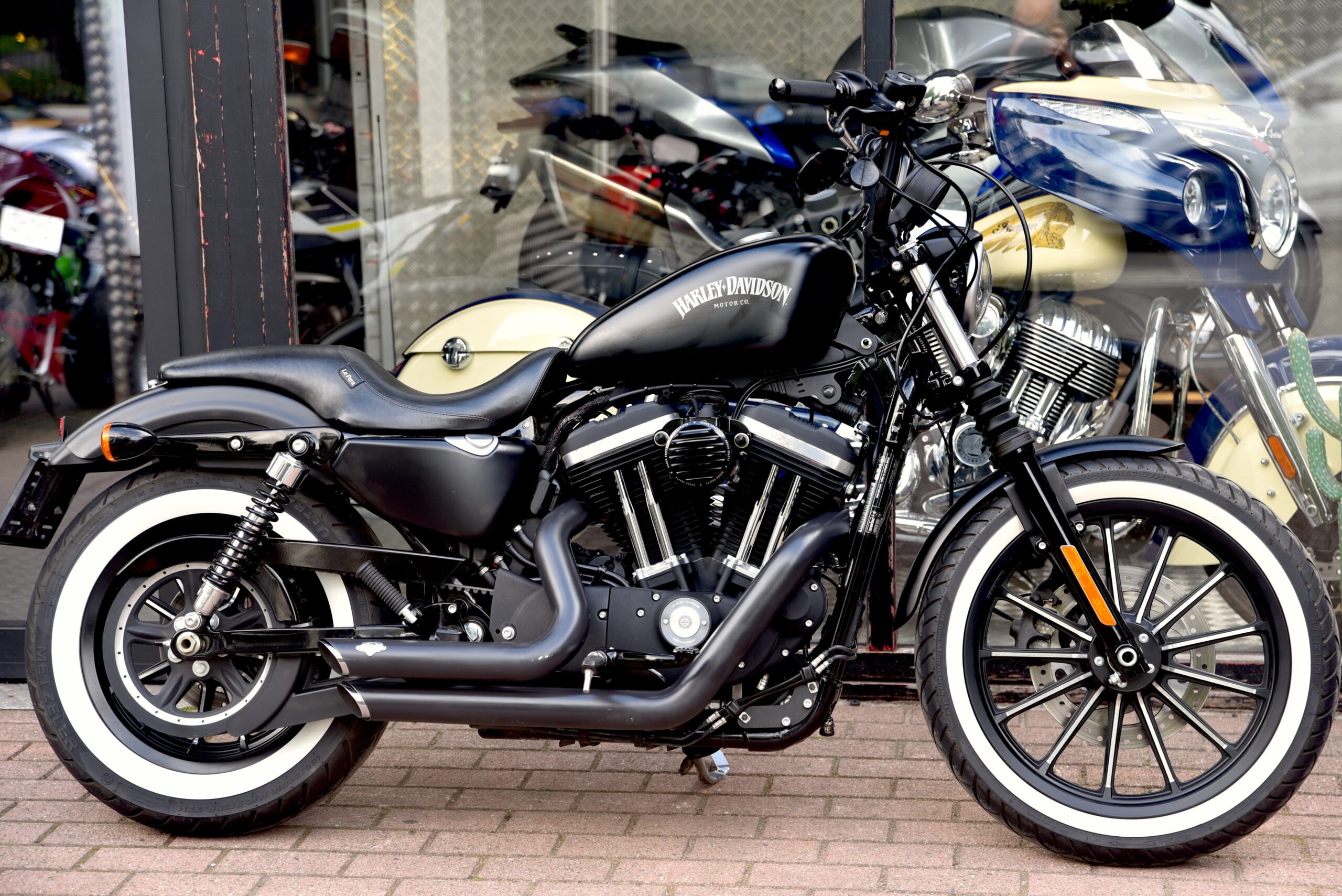 HARLEY DAVIDSON IRON 883 – Image 2