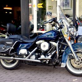 HARLEY DAVIDSON ROAD KING