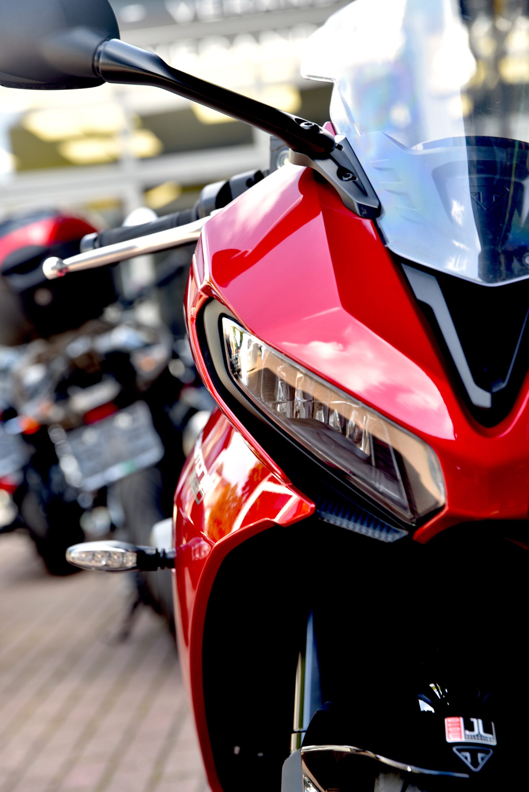 TRIUMPH DAYTONA 660 – Image 7