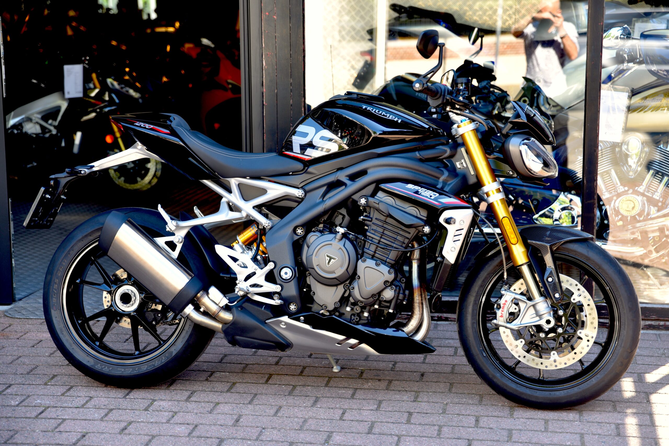 TRIUMPH 1200 SPEED TRIPLE RS – Image 2