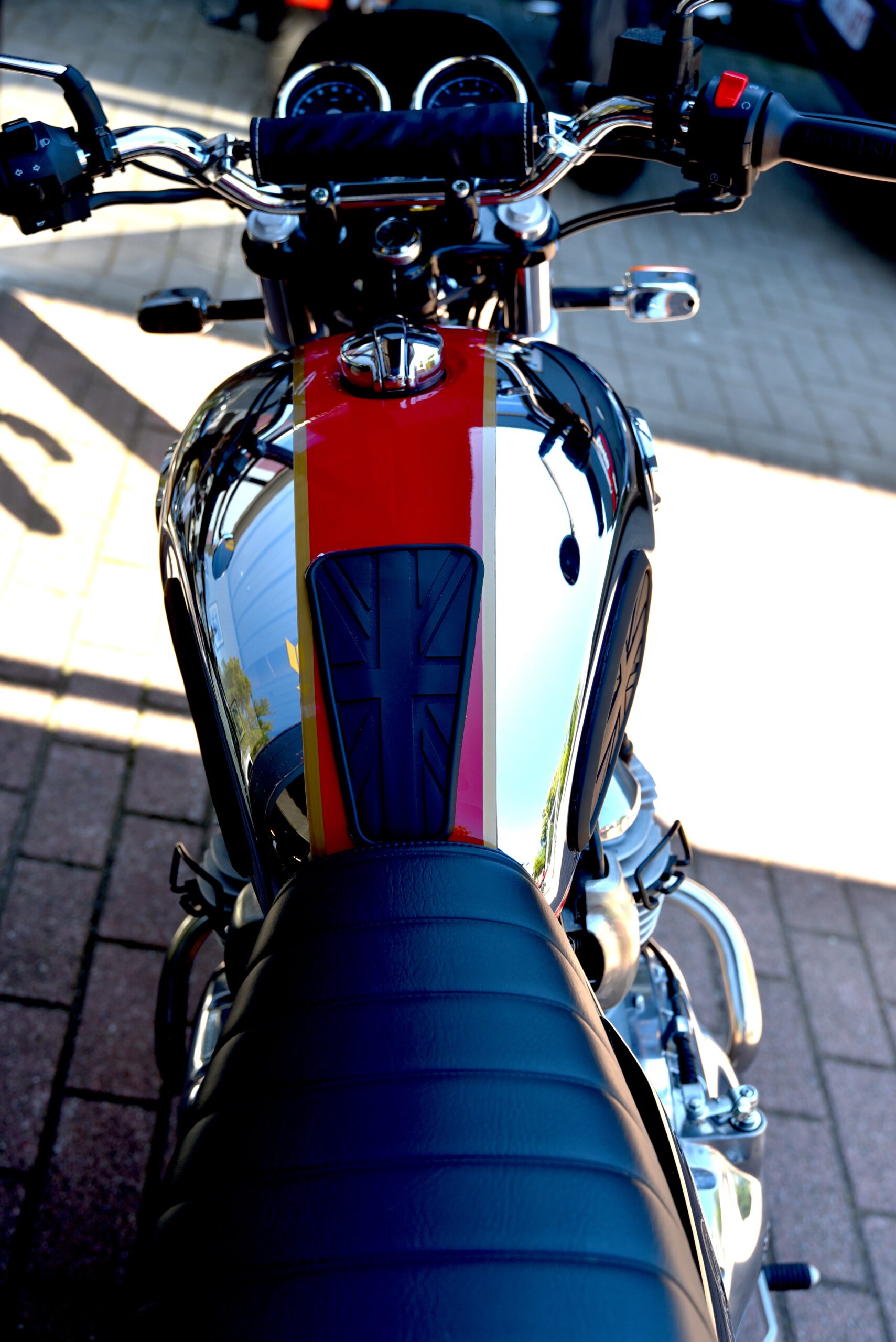 ROYAL ENFIELD INTERCEPTOR 650 – Image 6