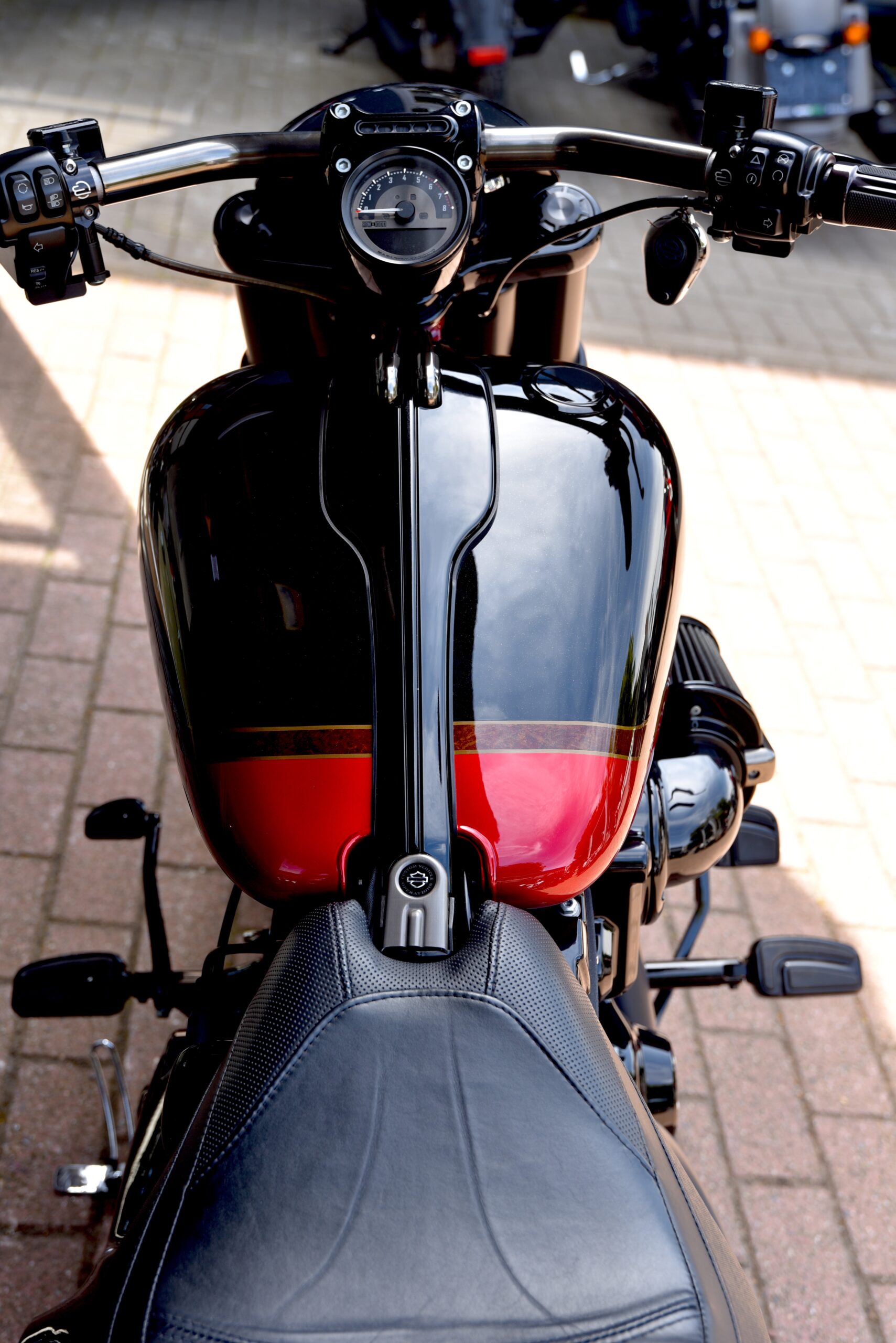 HARLEY DAVIDSON BREAKOUT PROSTREET CVO – Image 6