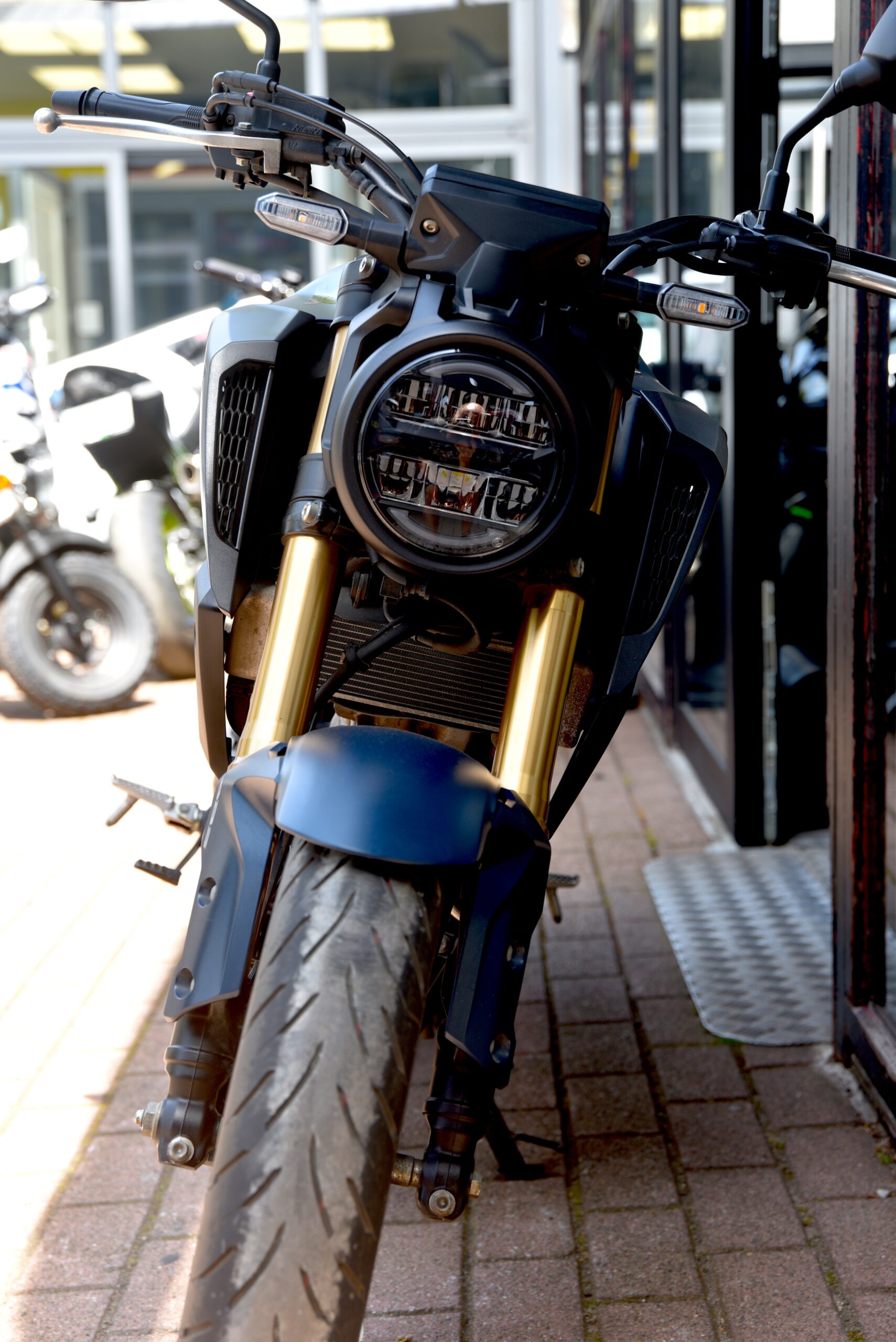 HONDA CB 125 R – Image 5