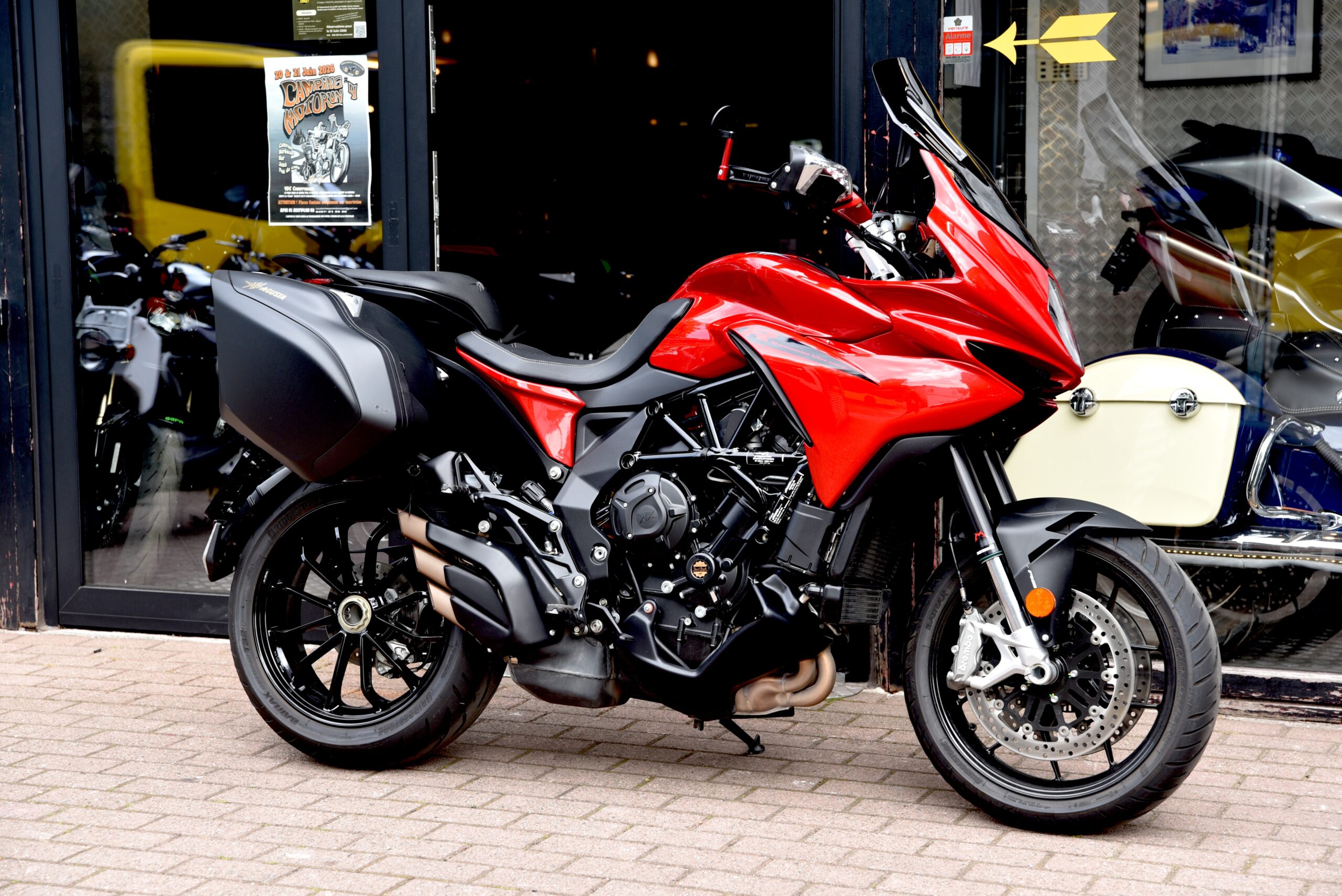 MV AGUSTA TURISMO VELOCE R