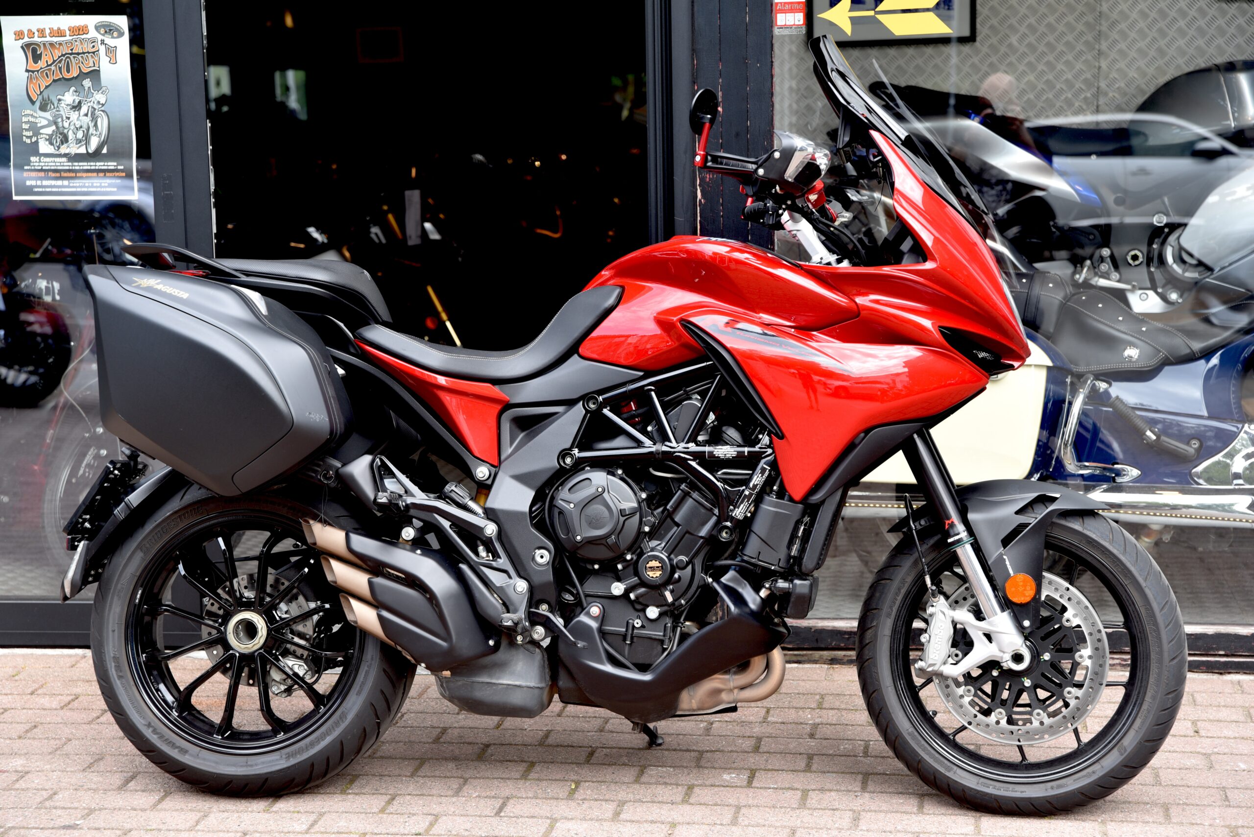 MV AGUSTA TURISMO VELOCE R – Image 2