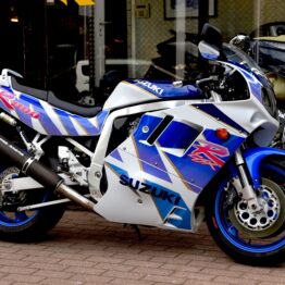 SUZUKI GSX-R 1100