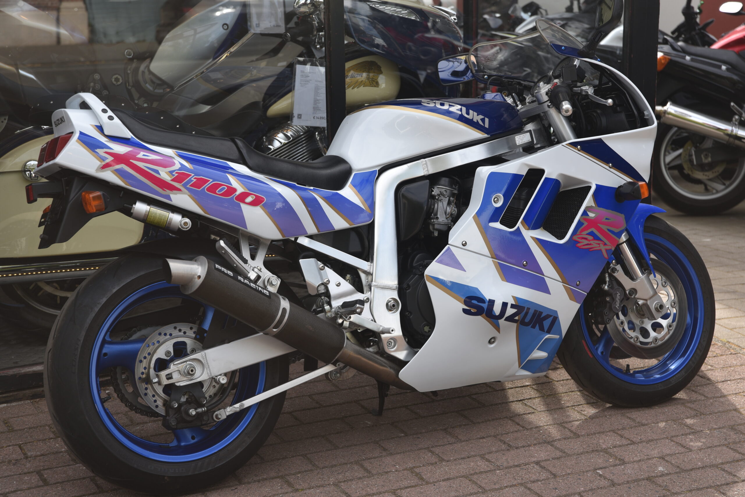 SUZUKI GSX-R 1100 – Image 5