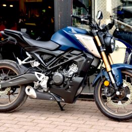 HONDA CB 125 R