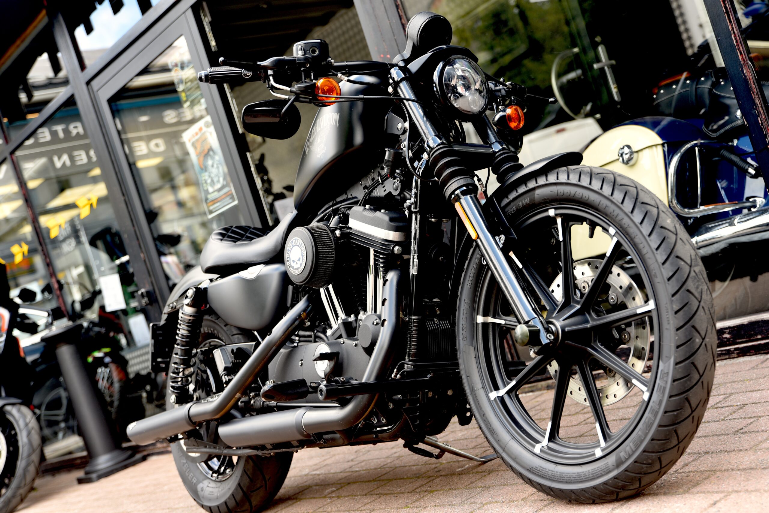 HARLEY DAVIDSON IRON 883 – Image 5