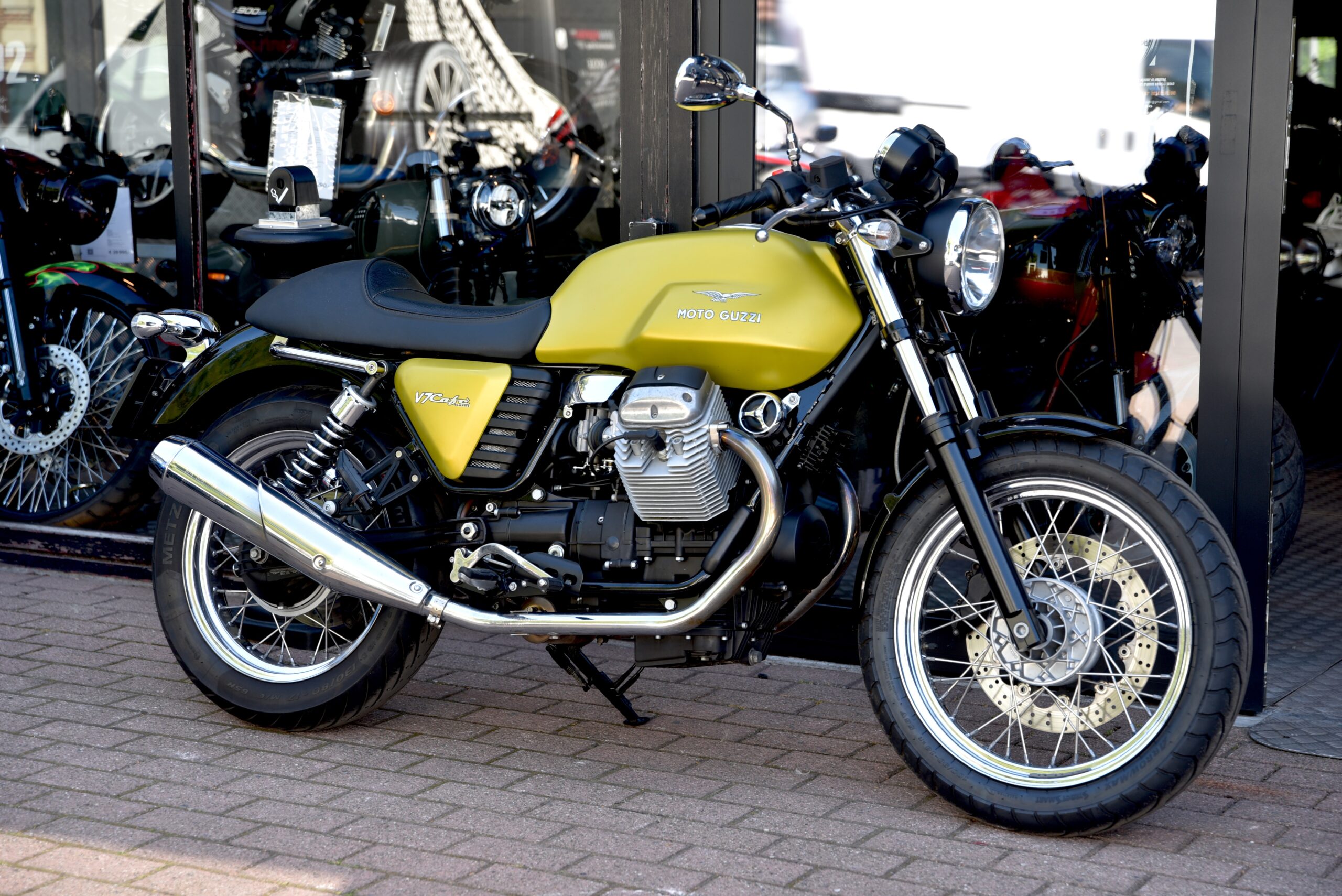 MOTO GUZZI V7 CAFE CLASSIC
