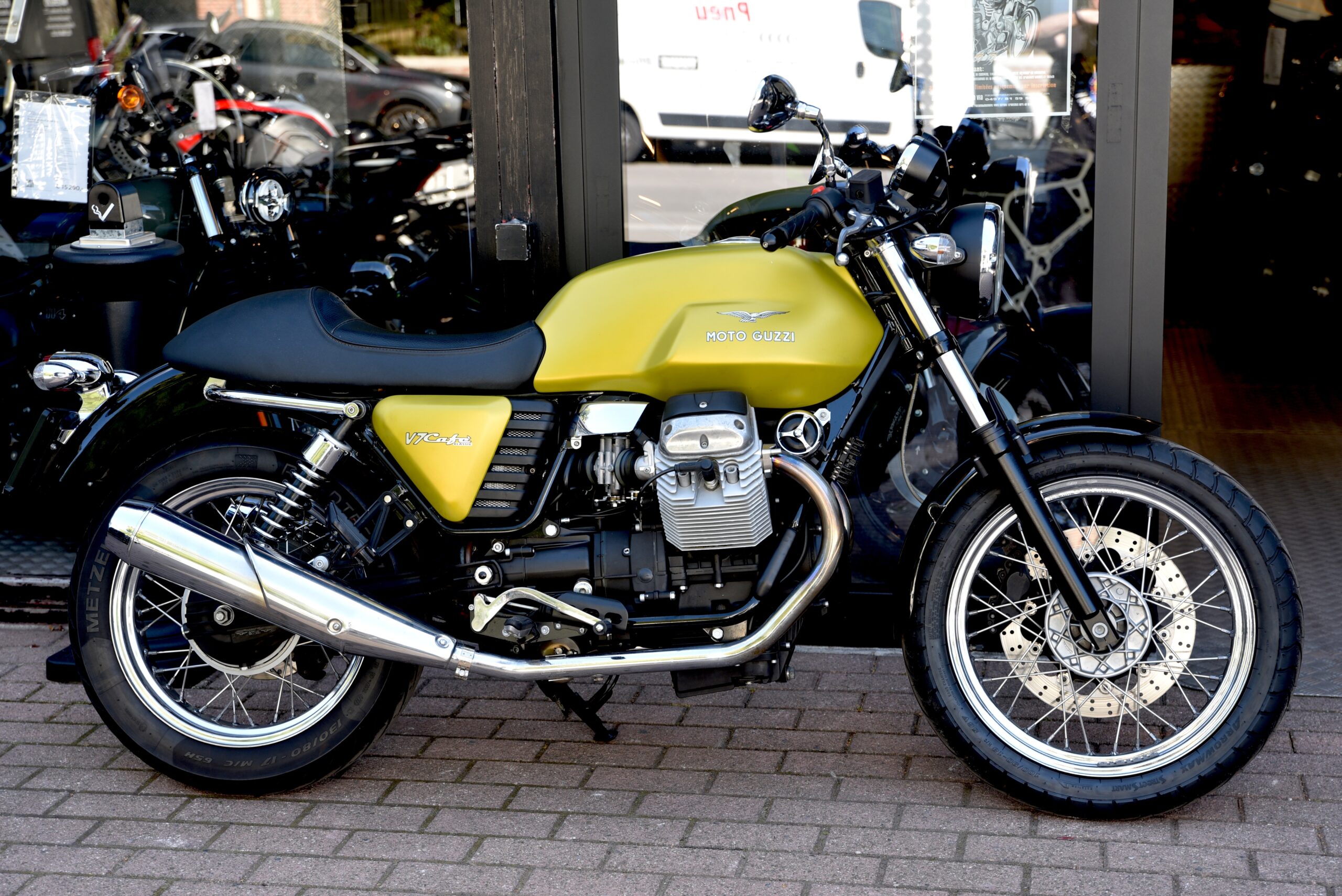 MOTO GUZZI V7 CAFE CLASSIC – Image 2