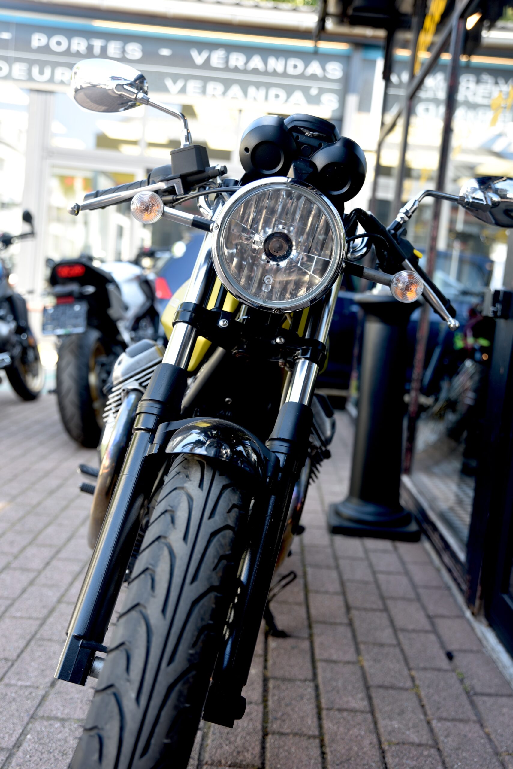 MOTO GUZZI V7 CAFE CLASSIC – Image 5
