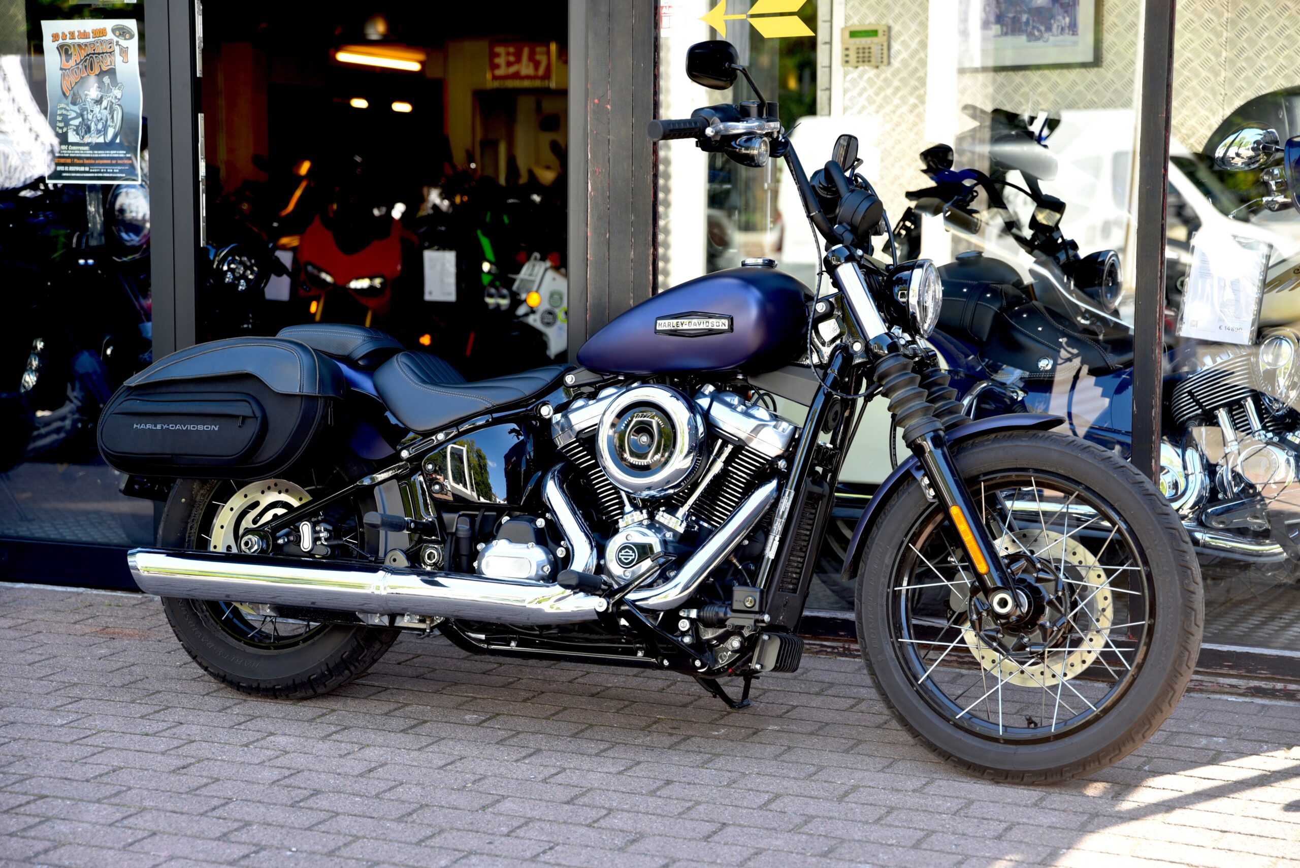 HARLEY DAVIDSON STREET BOB
