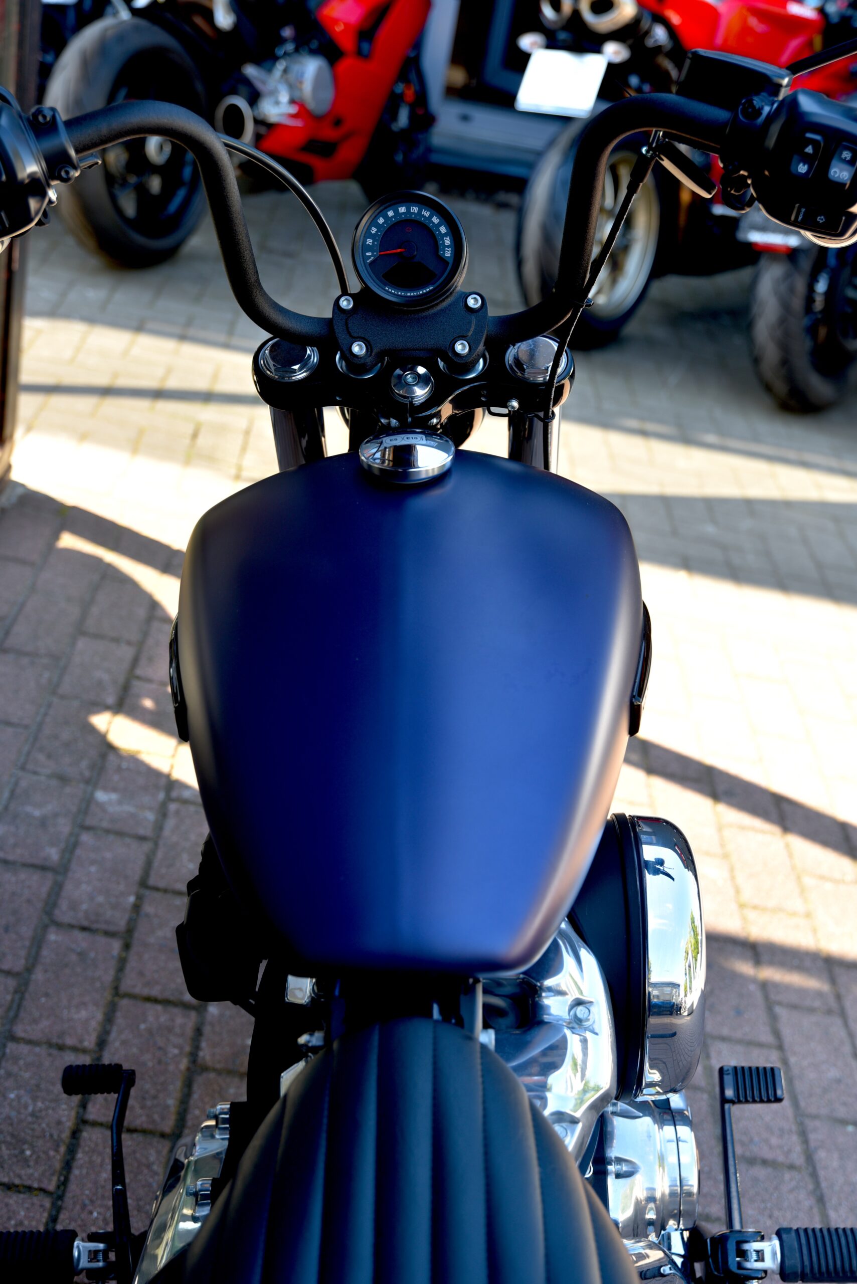 HARLEY DAVIDSON STREET BOB – Image 6