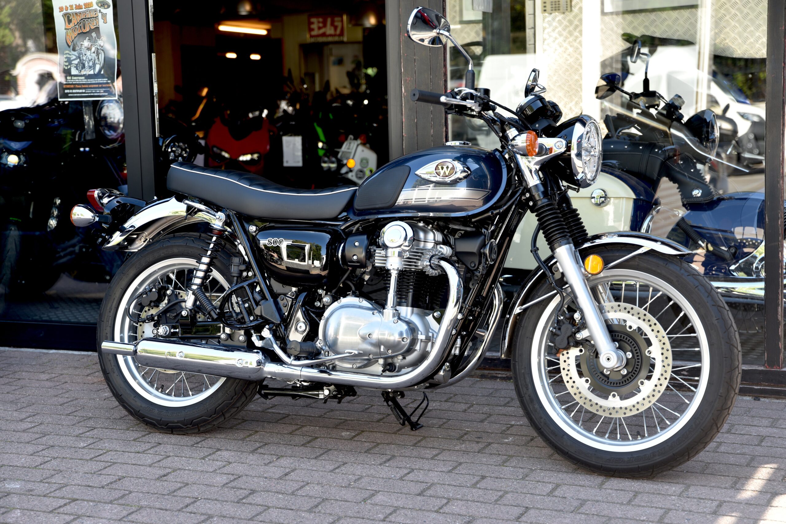 KAWASAKI W 800