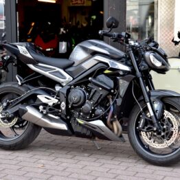 TRIUMPH 765 STREET TRIPLE R