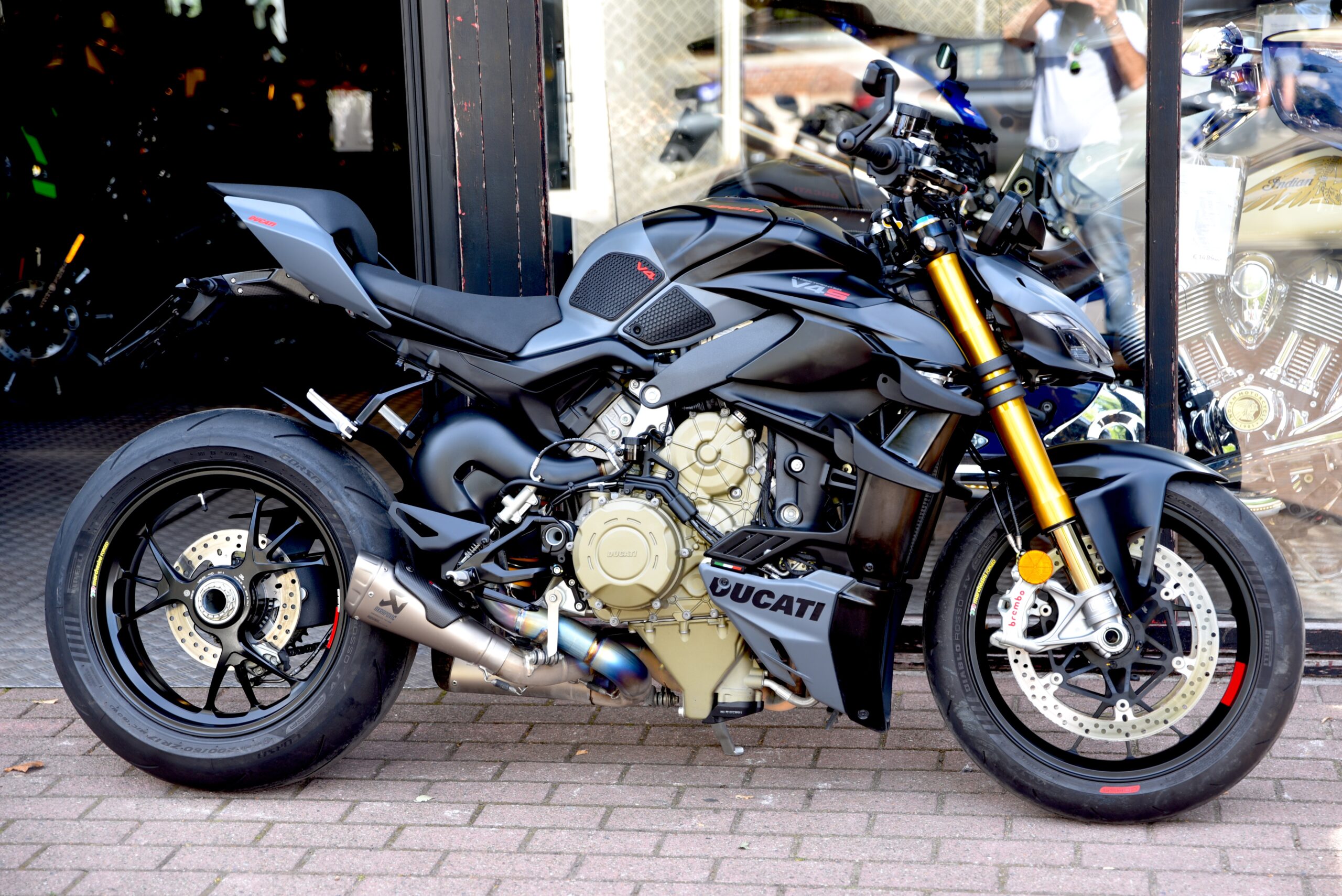 DUCATI STREETFIGHTER V4S – Image 2