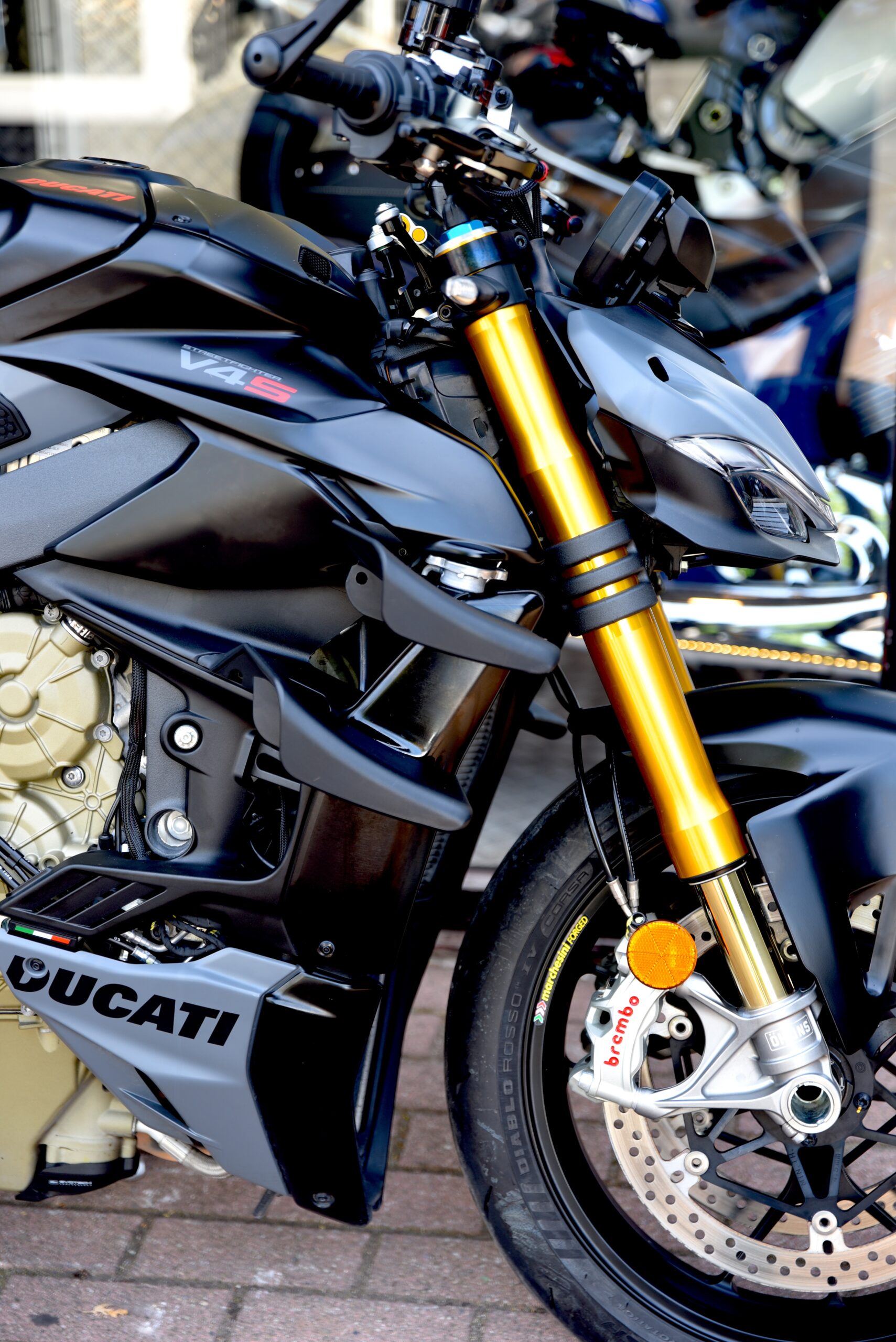 DUCATI STREETFIGHTER V4S – Image 4