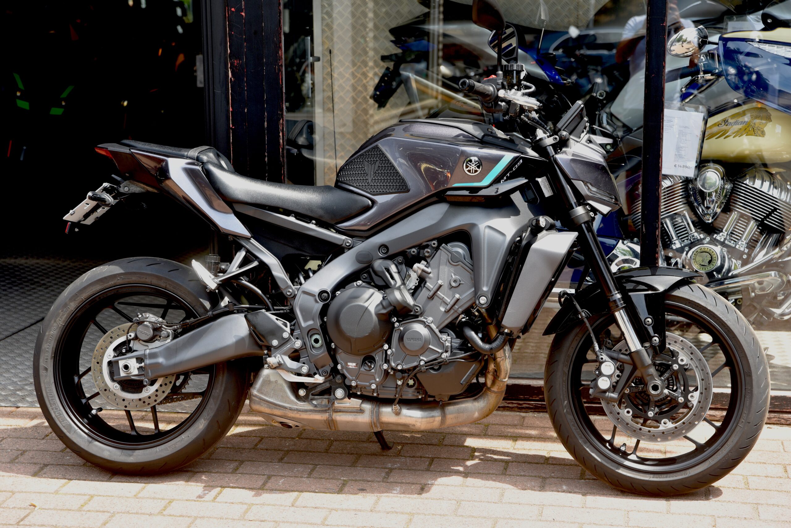 YAMAHA MT-09 Y-AMT – Image 2