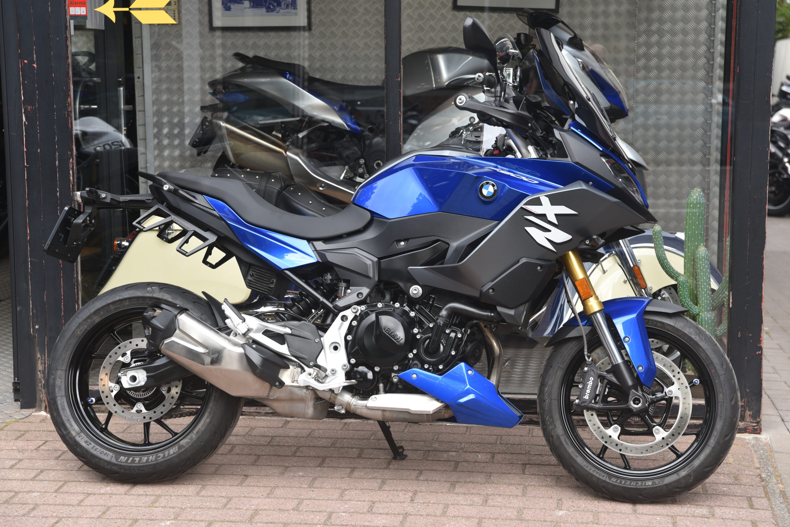 BMW F 900 XR – Image 2