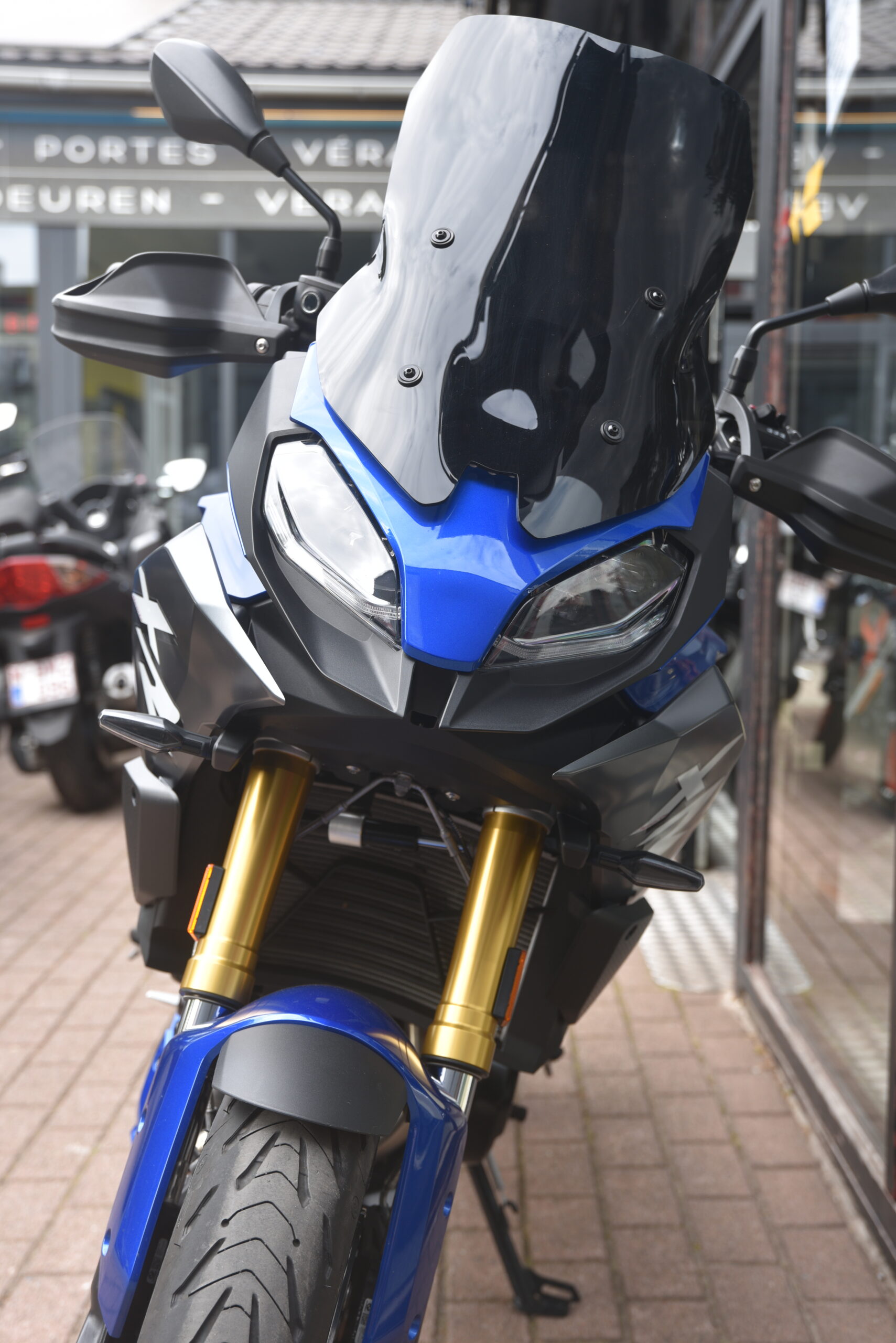 BMW F 900 XR – Image 5