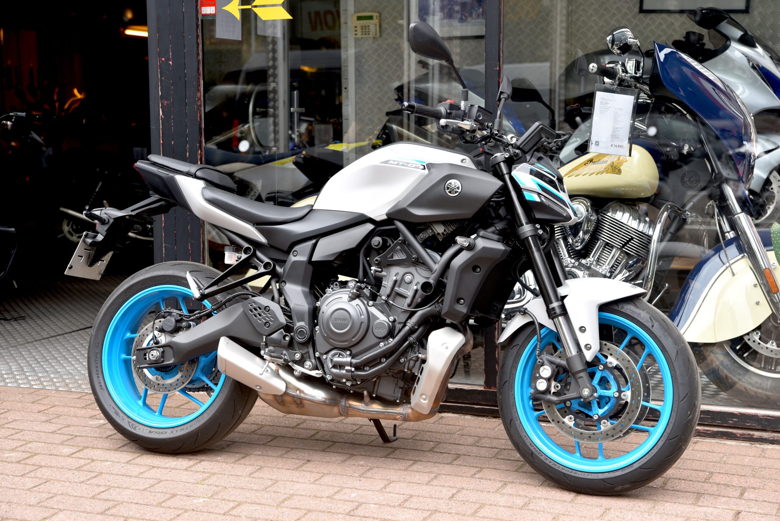 YAMAHA MT-07
