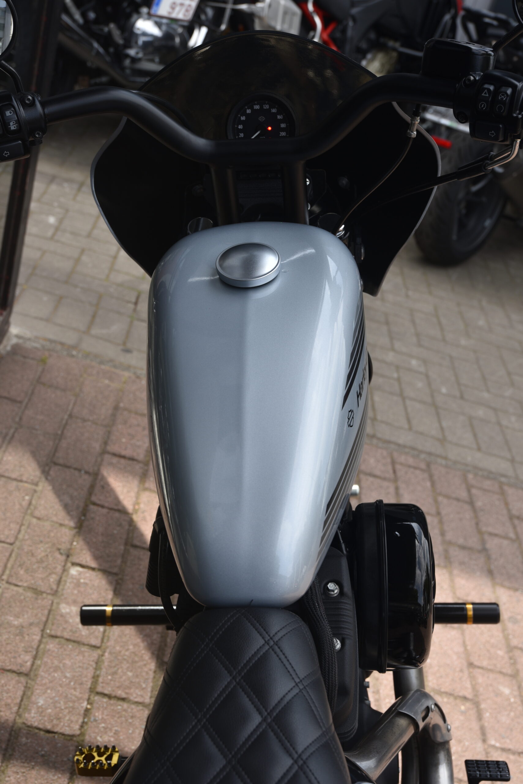 HARLEY DAVIDSON IRON 1200 – Image 6