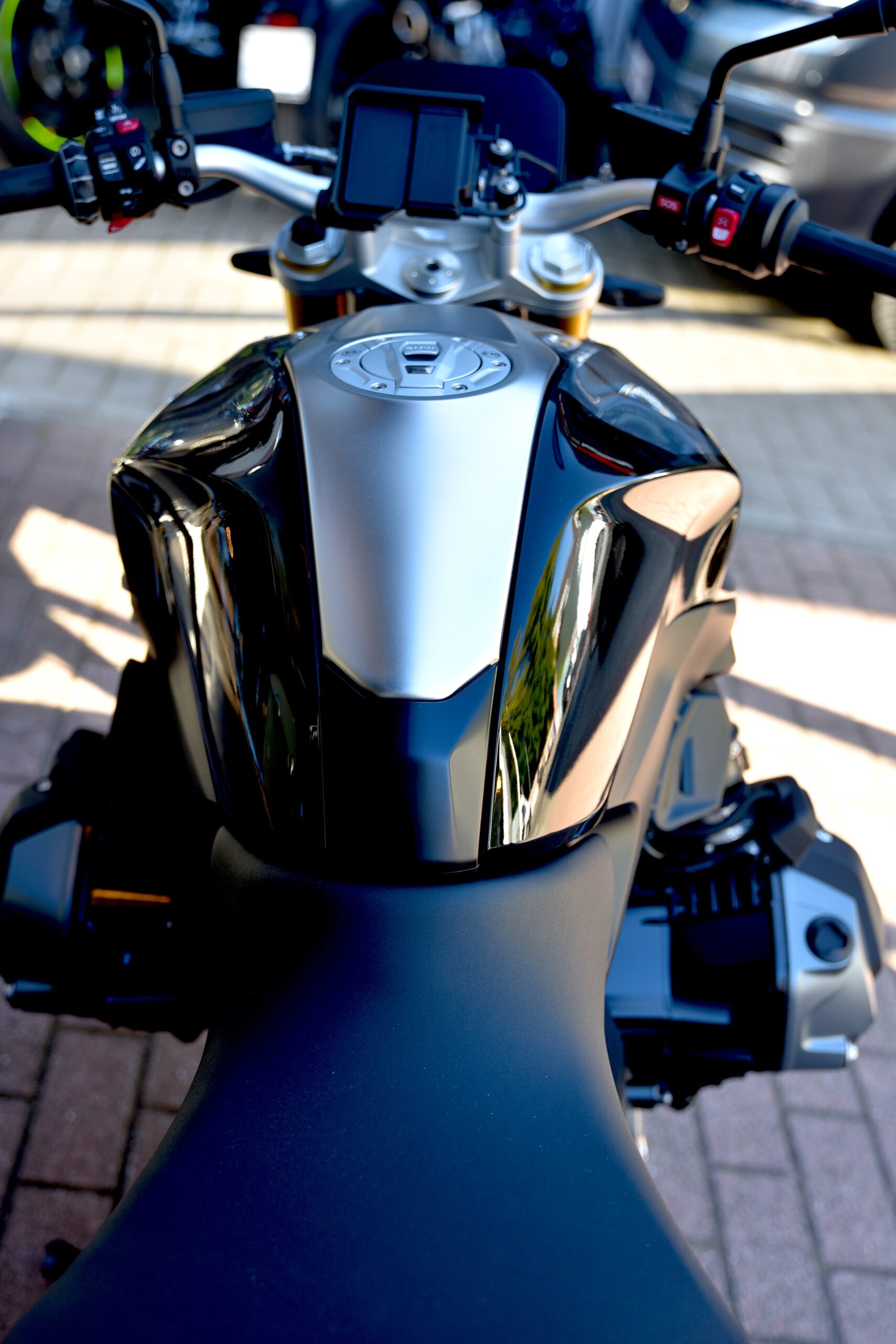 BMW R 1250 R TRIPLE BLACK – Image 6