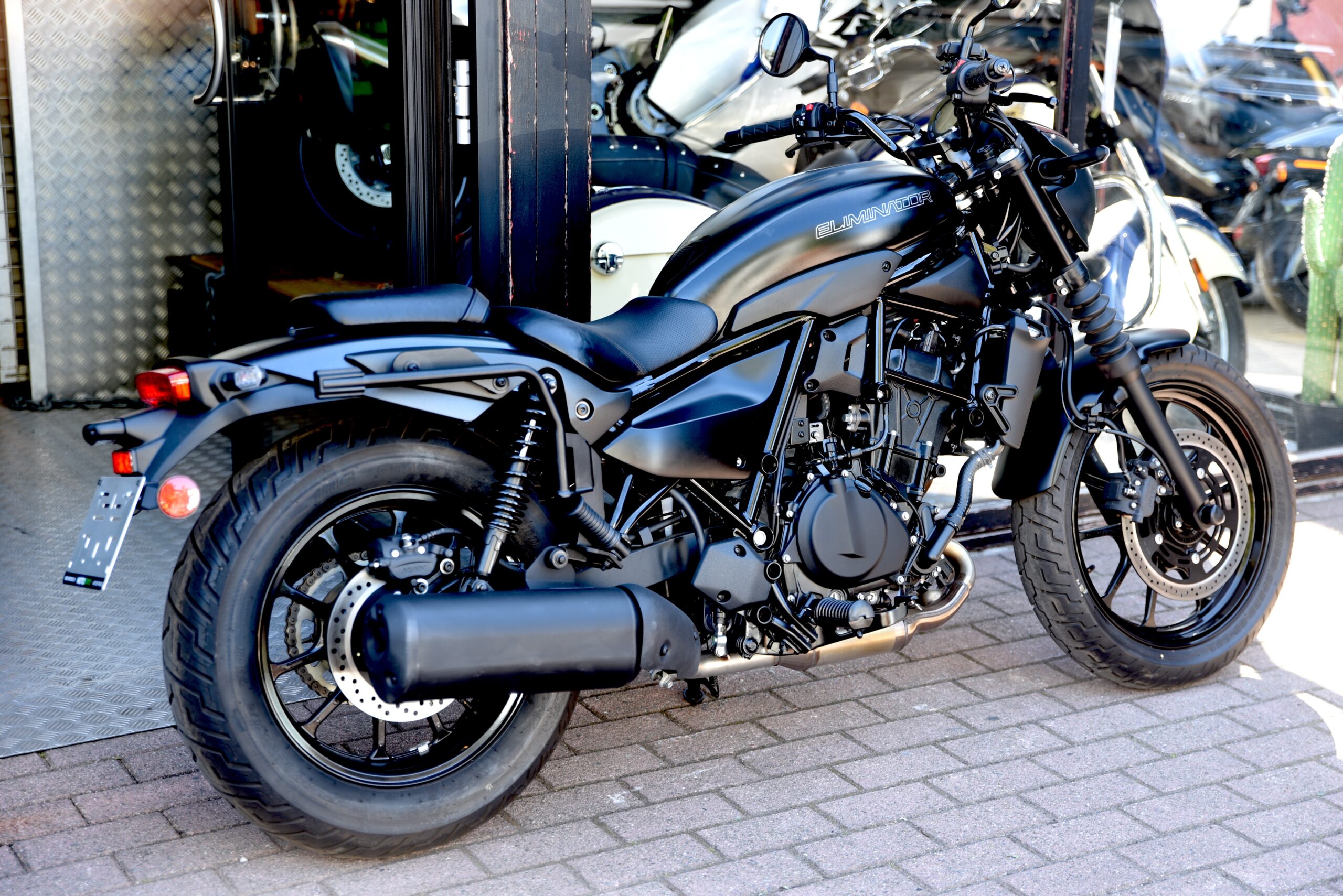KAWASAKI ELIMINATOR 500 SE – Image 3