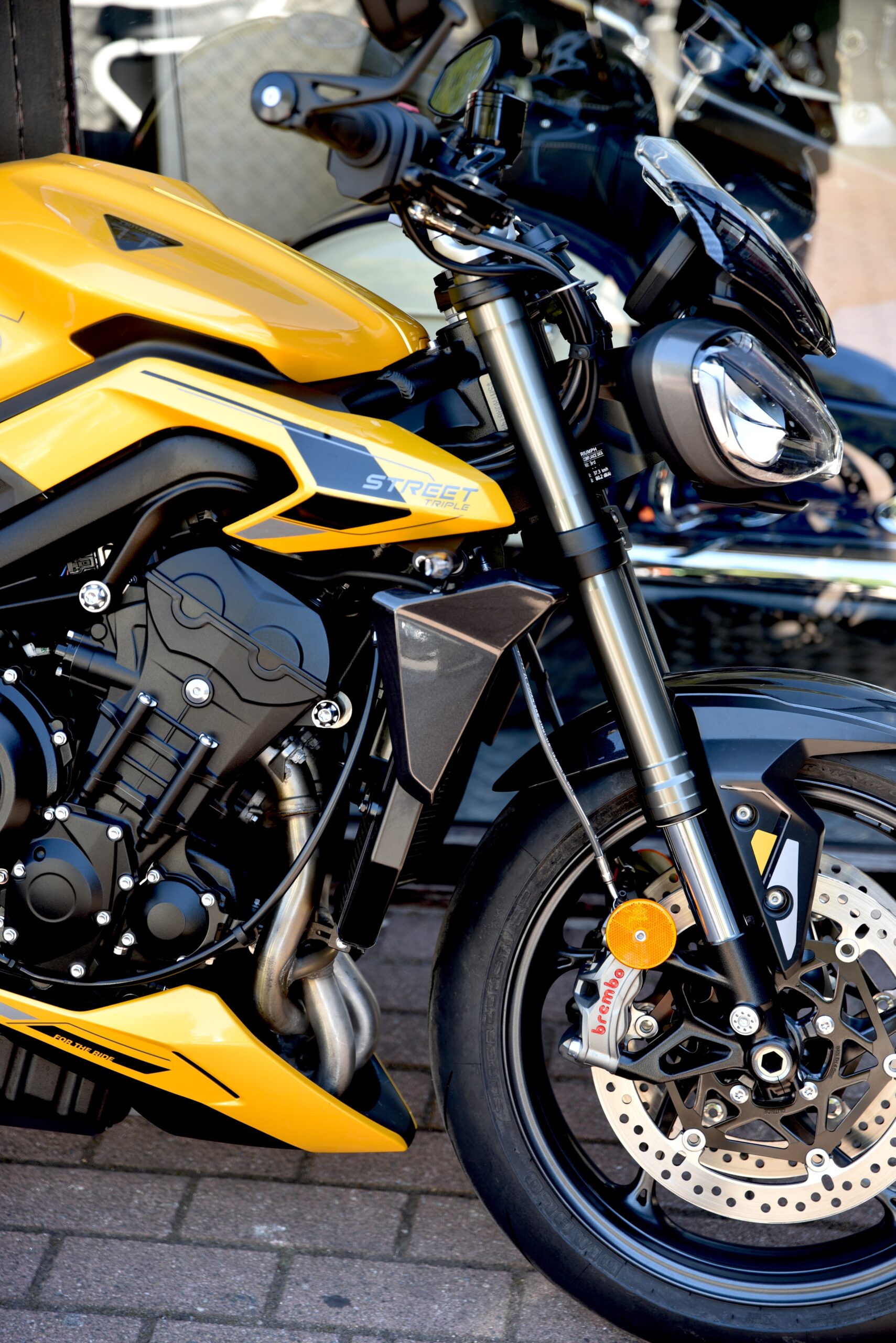 TRIUMPH 765 STREET TRIPLE RS – Image 4