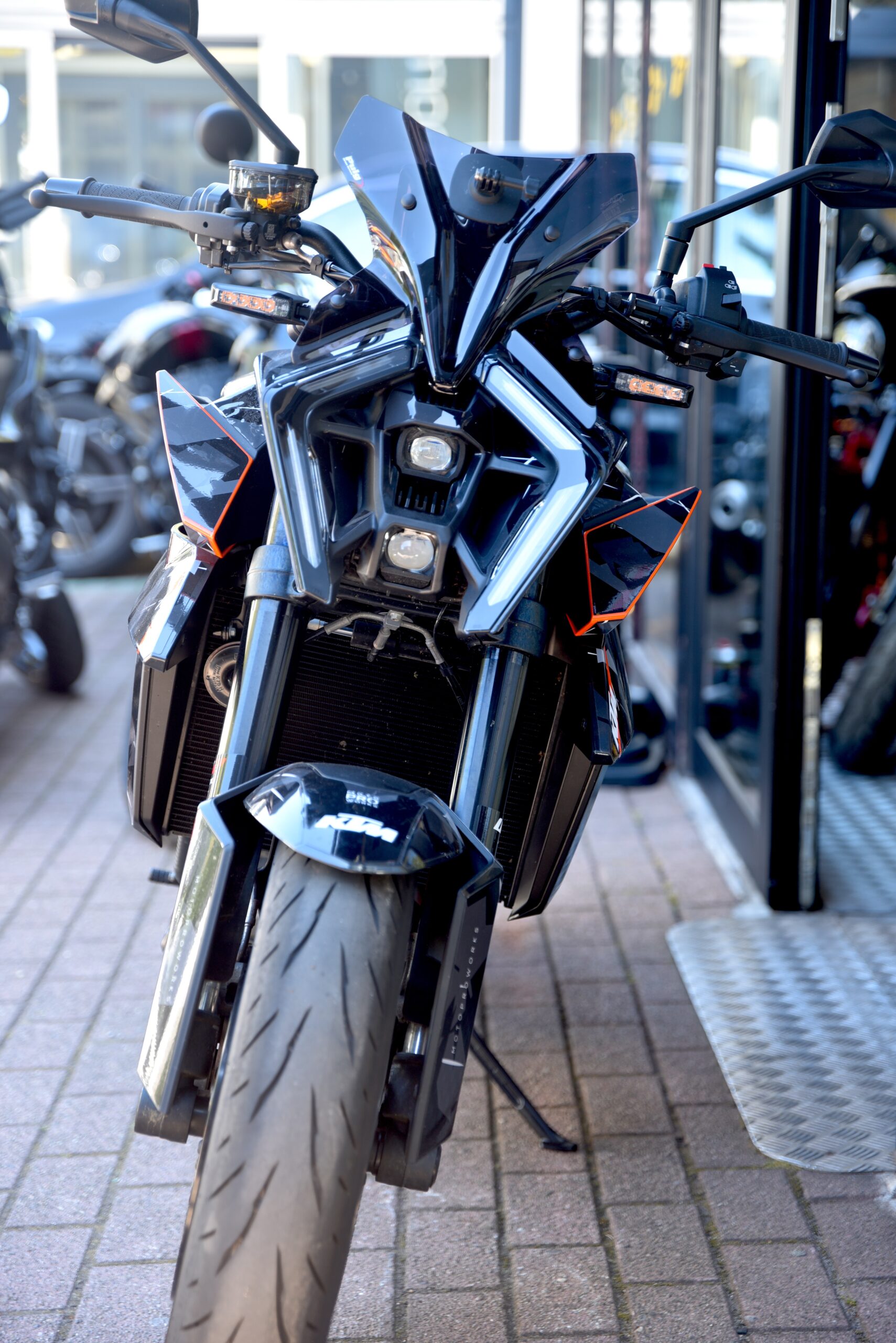 KTM 990 DUKE – Image 5